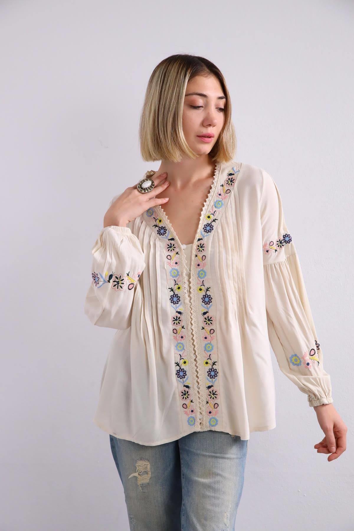 Beige Floral Embroidered Lace Detailed Shirt - Saman Butik | Shop Online Beige Floral Embroidered Lace Detailed Shirt
