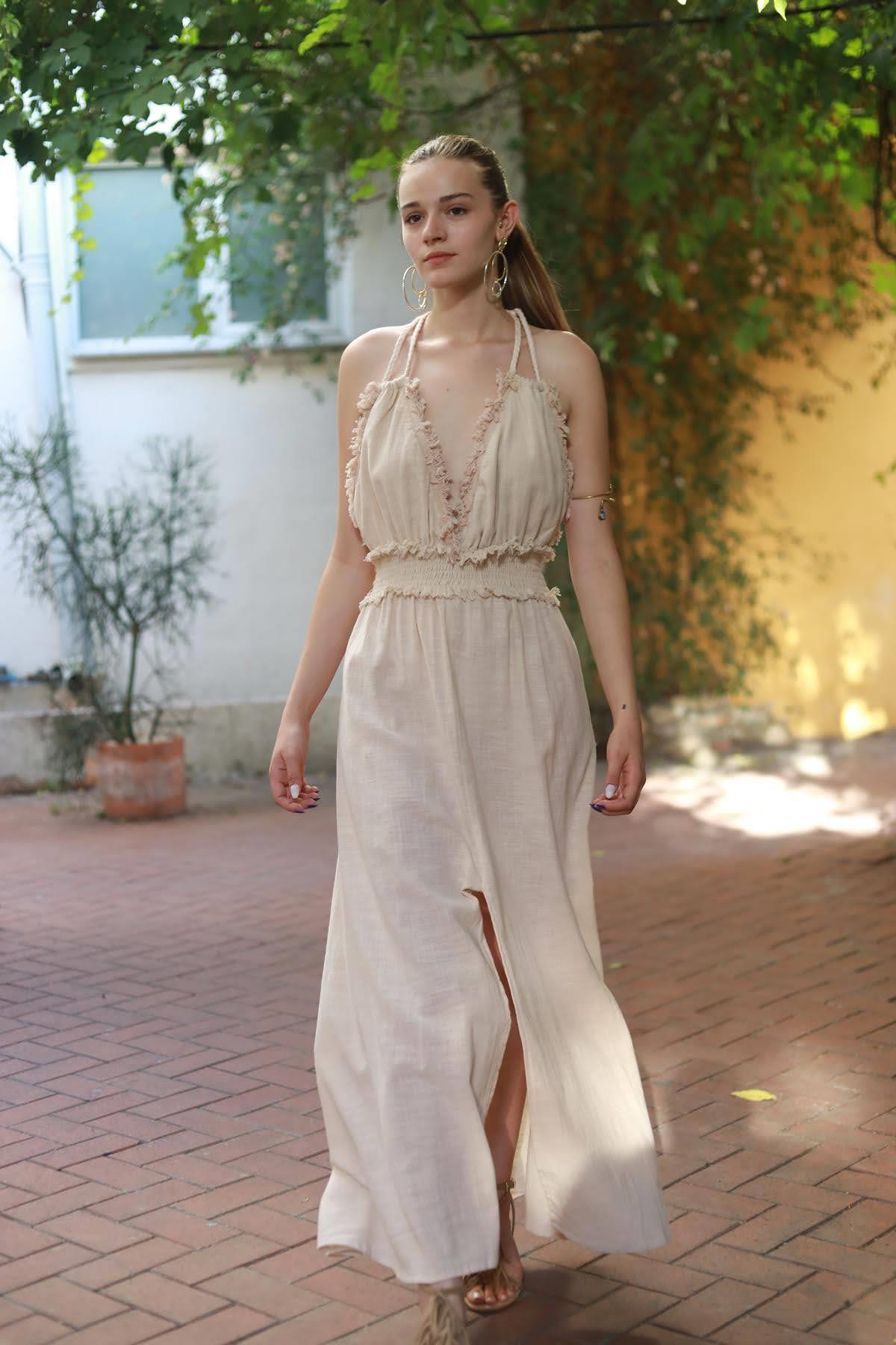 Krem Rengi Örgü Askılı Beli Gipeli Yırtmaçlı Elbise