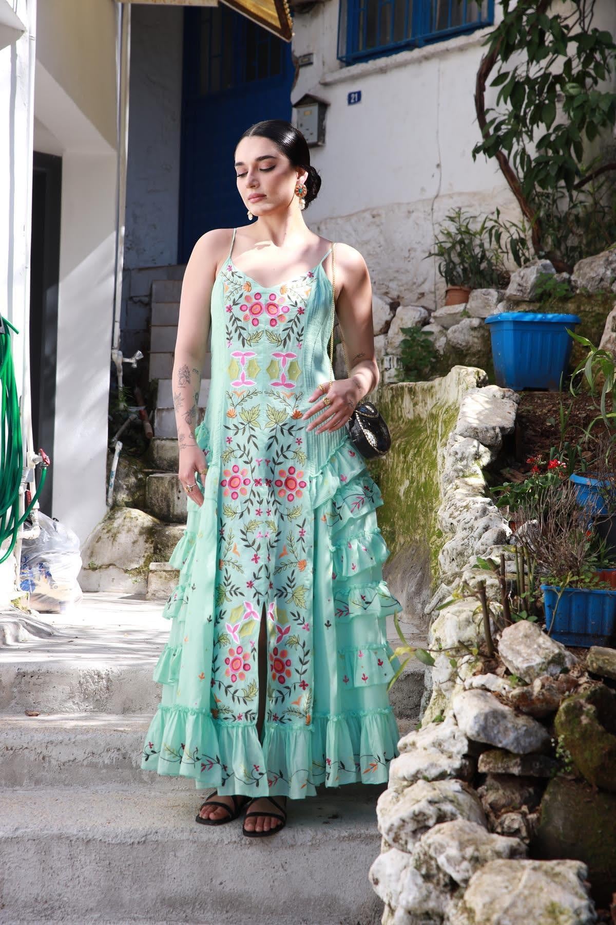 Turkuaz İp Askılı Volanlı Otantik Nakışlı Elbise