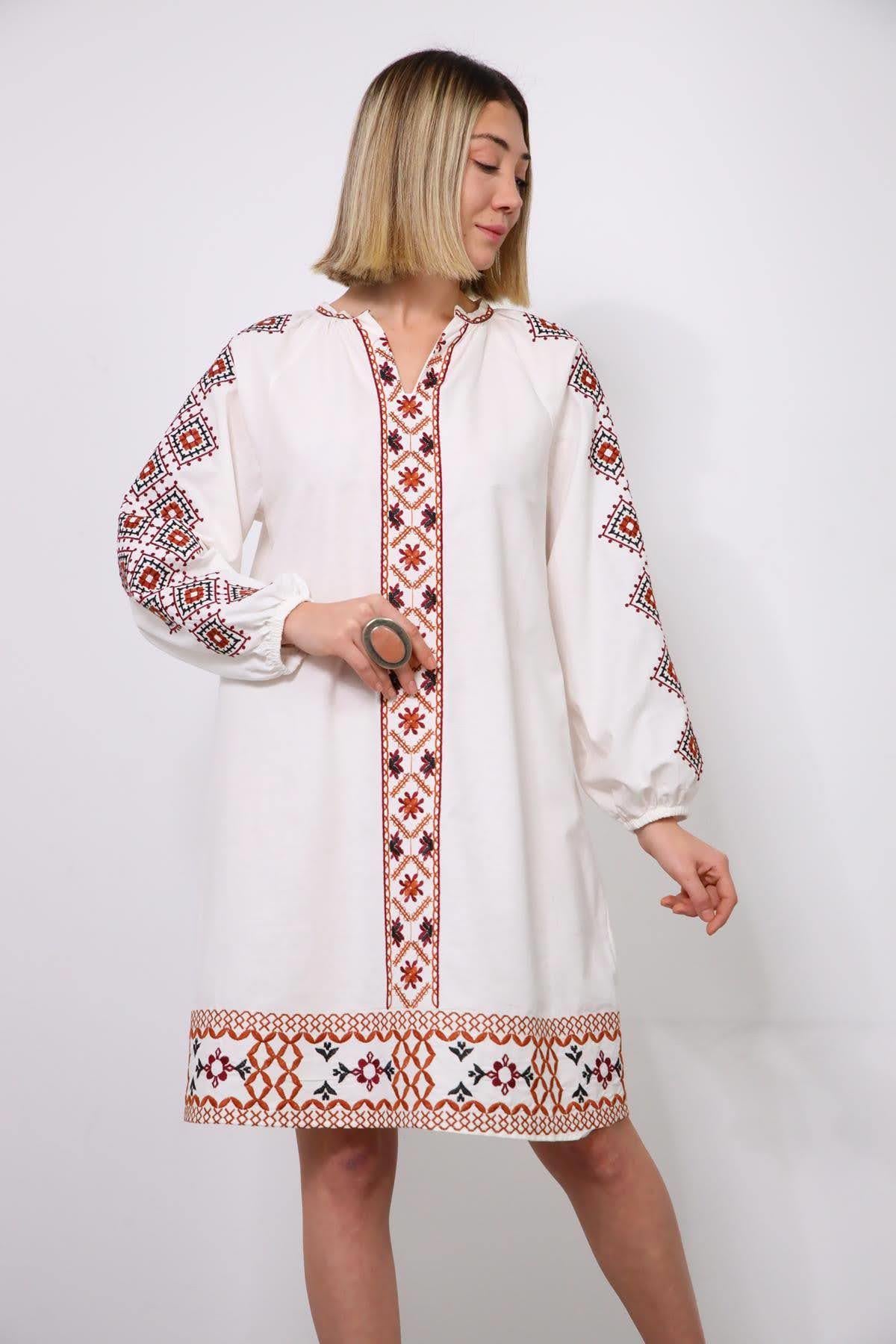 Beyaz Etnik Desenli Elbise - Şaman Butik - Bohem Giyim ve Aksesuar | Kadın & Erkek Beyaz Etnik Desenli Elbise