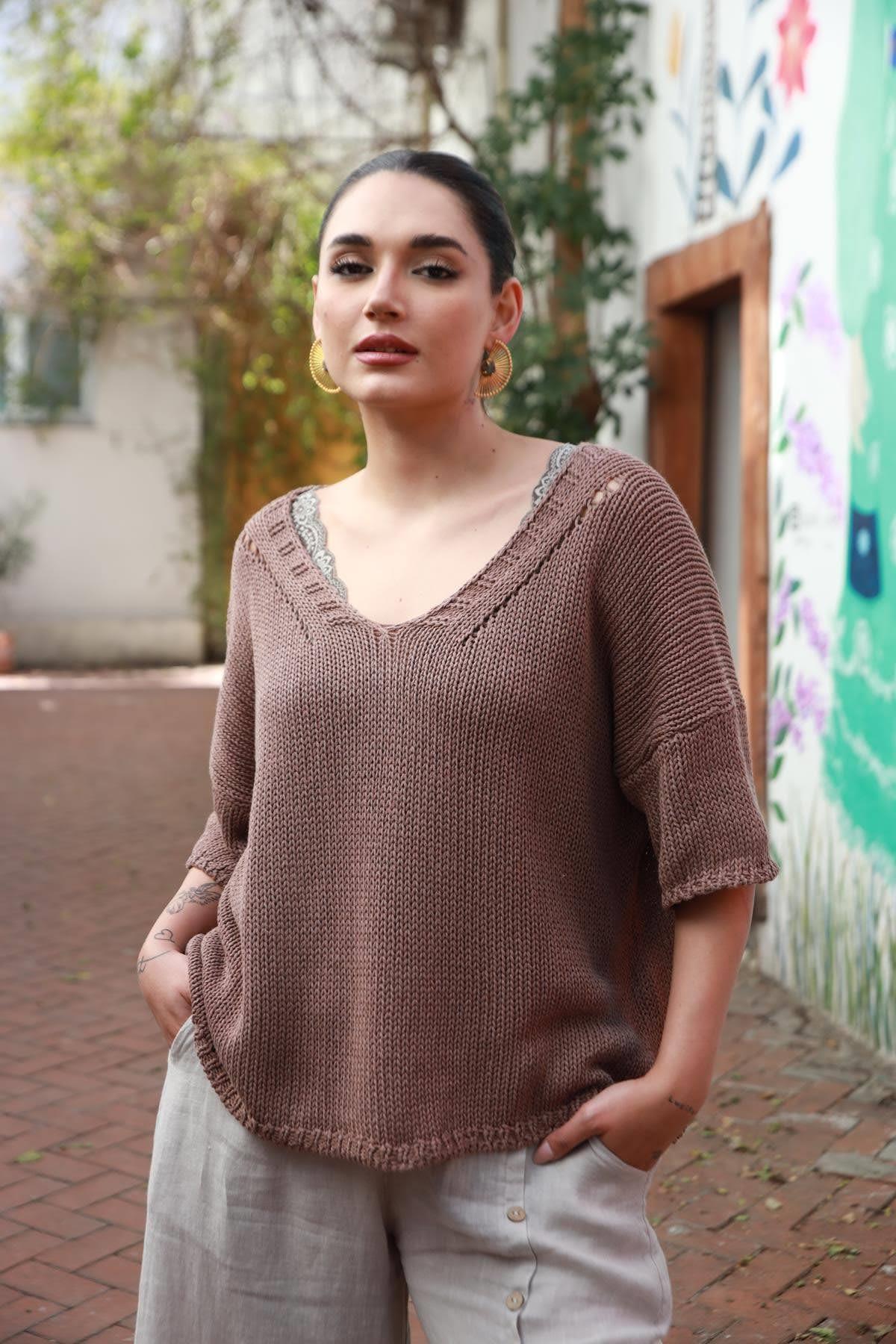 Light Brown Openwork V Collar Knitwear