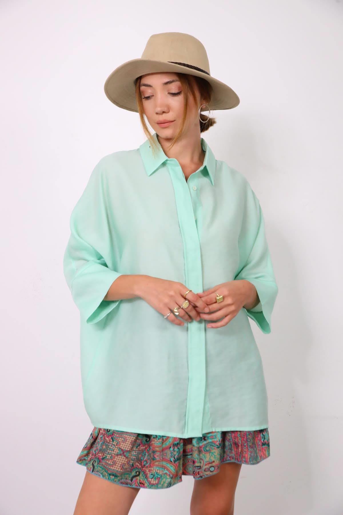 Su Yeşili Yarasa Kol Arkası Dikişli Gömlek - Şaman Butik Su Yeşili Yarasa Kol Arkası Dikişli Gömlek