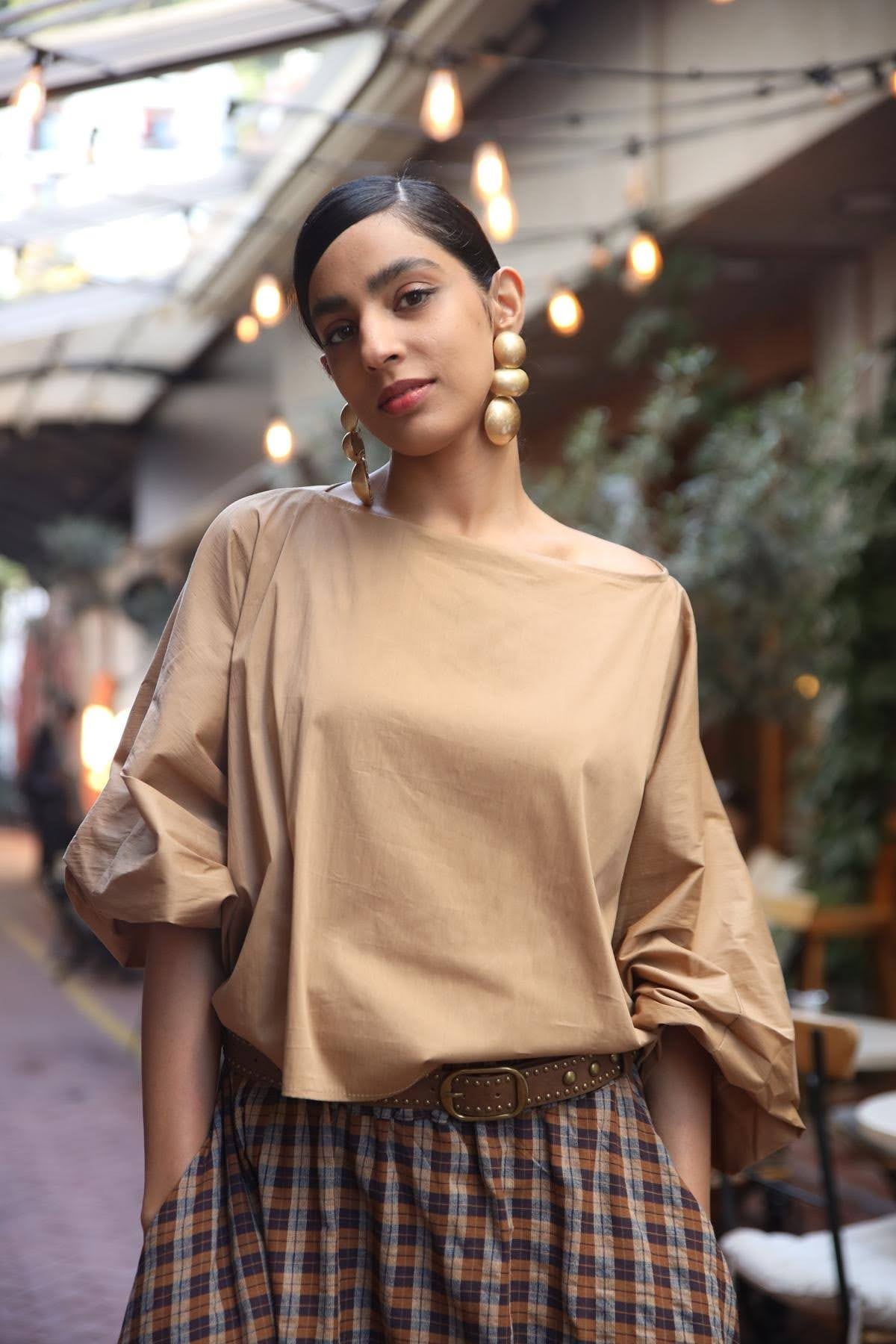 Camel Rengi Düğmeli Balon Kol Bluz