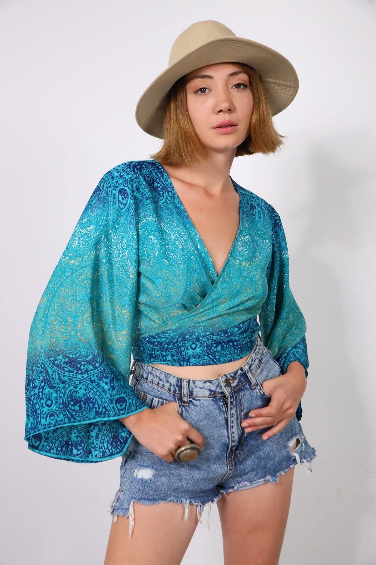 Turkuaz Uzun Kollu İpek Bolero - Şaman Butik Turkuaz Uzun Kollu İpek Bolero