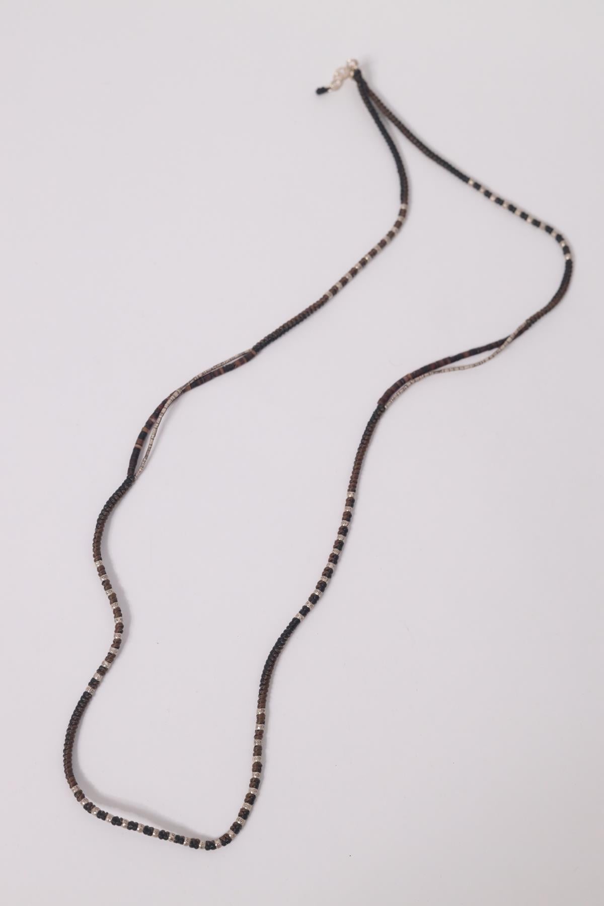 Gümüş Detaylı İp Kolye