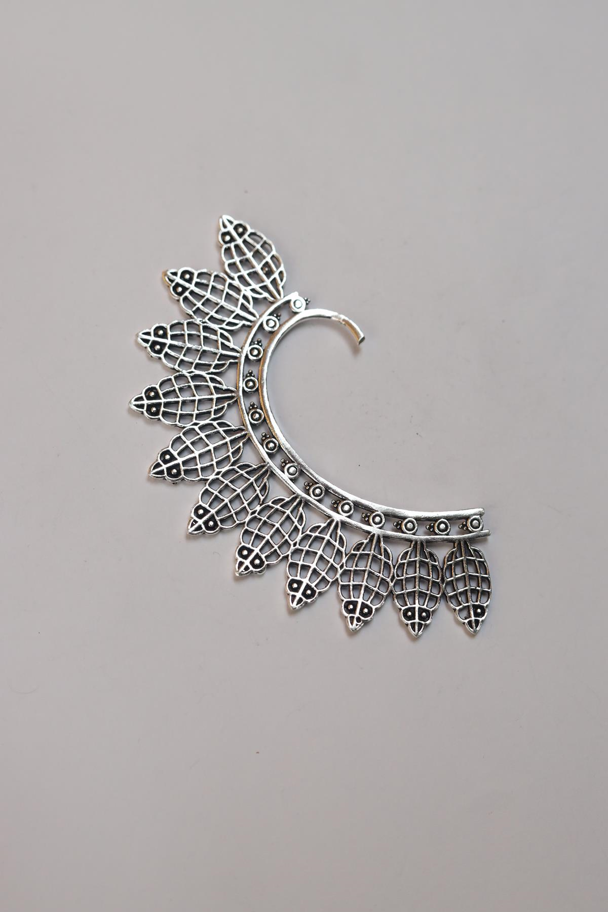 Düşük Ayar Gümüş Büyük Desenli Ear Cuff