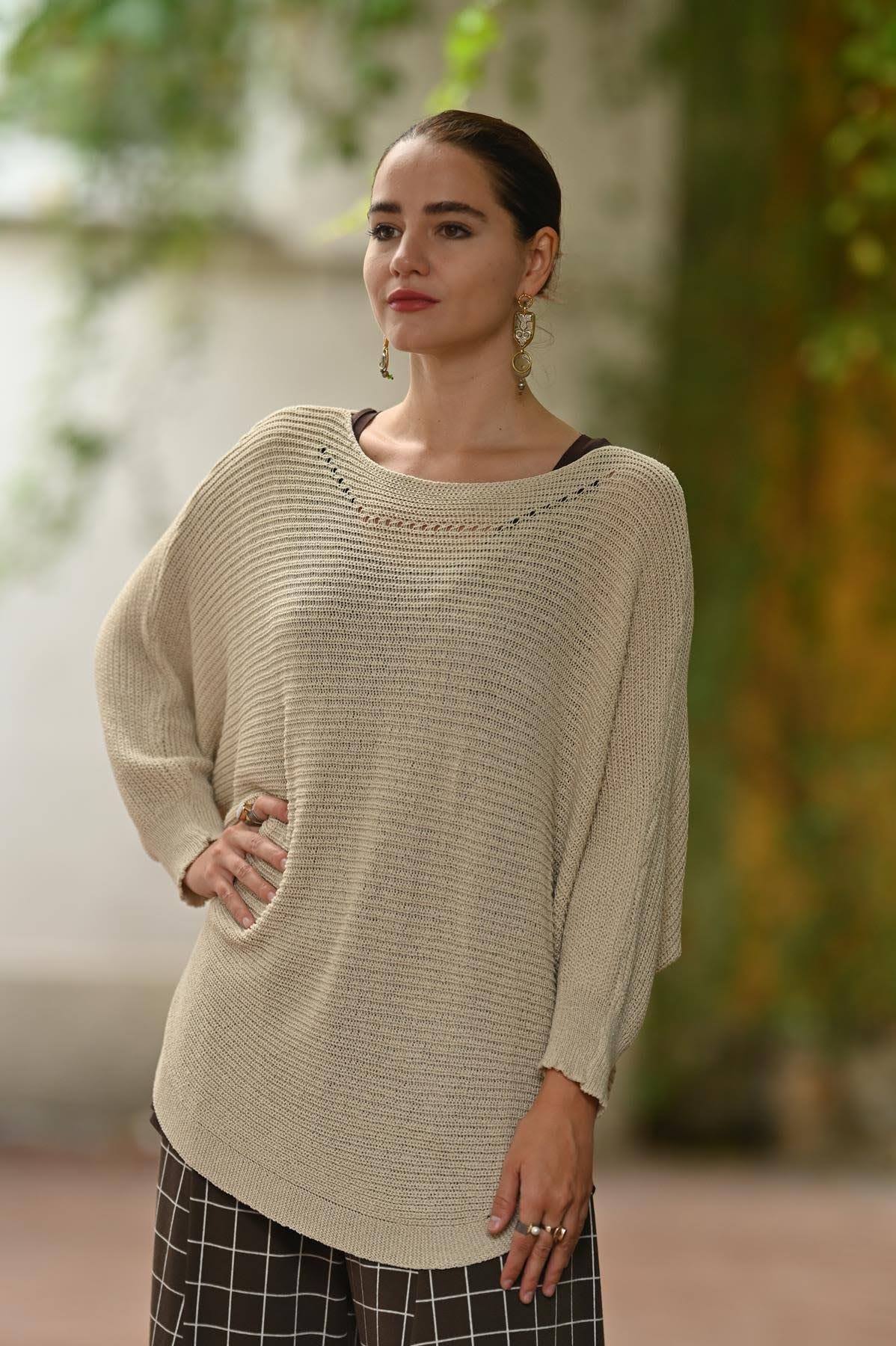 Taş Rengi Yakası Ajurlu Selanik Tunik