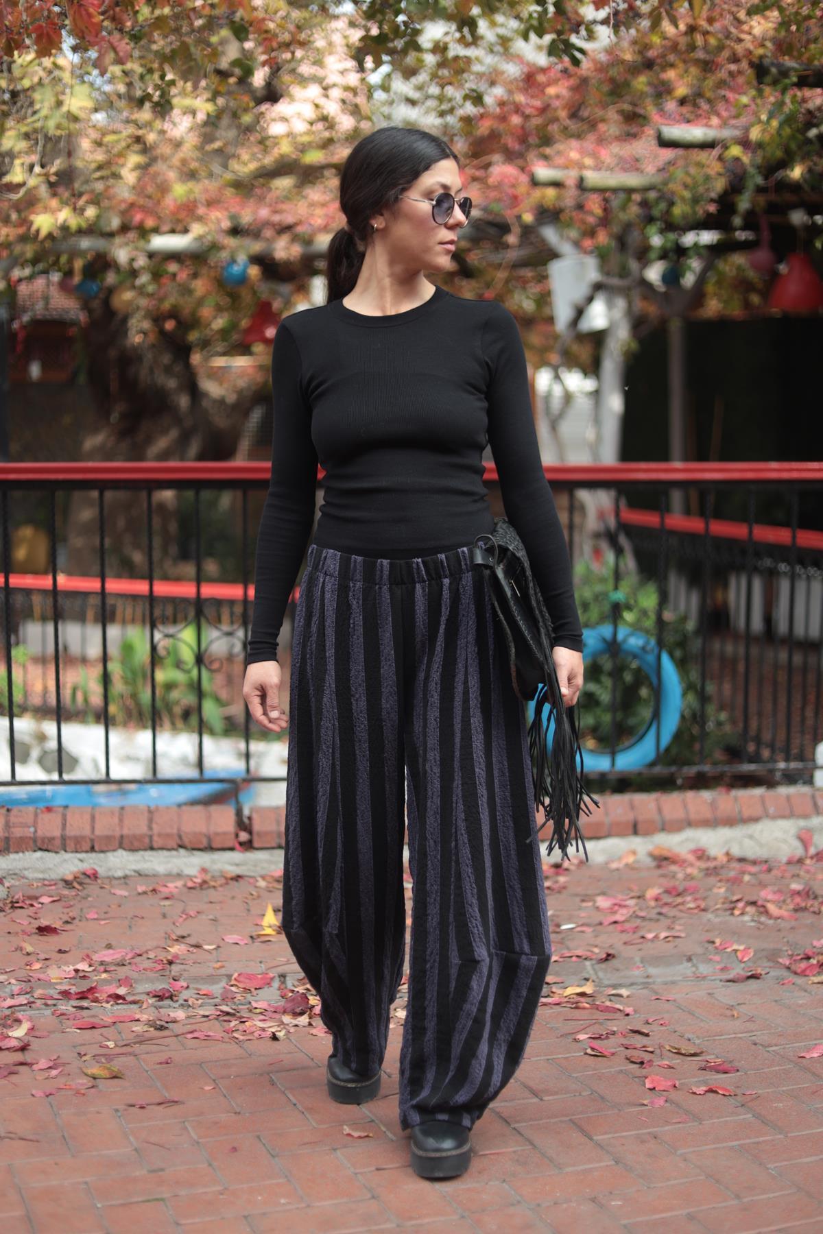 Lila Siyah Kalın Çizgili Pantolon