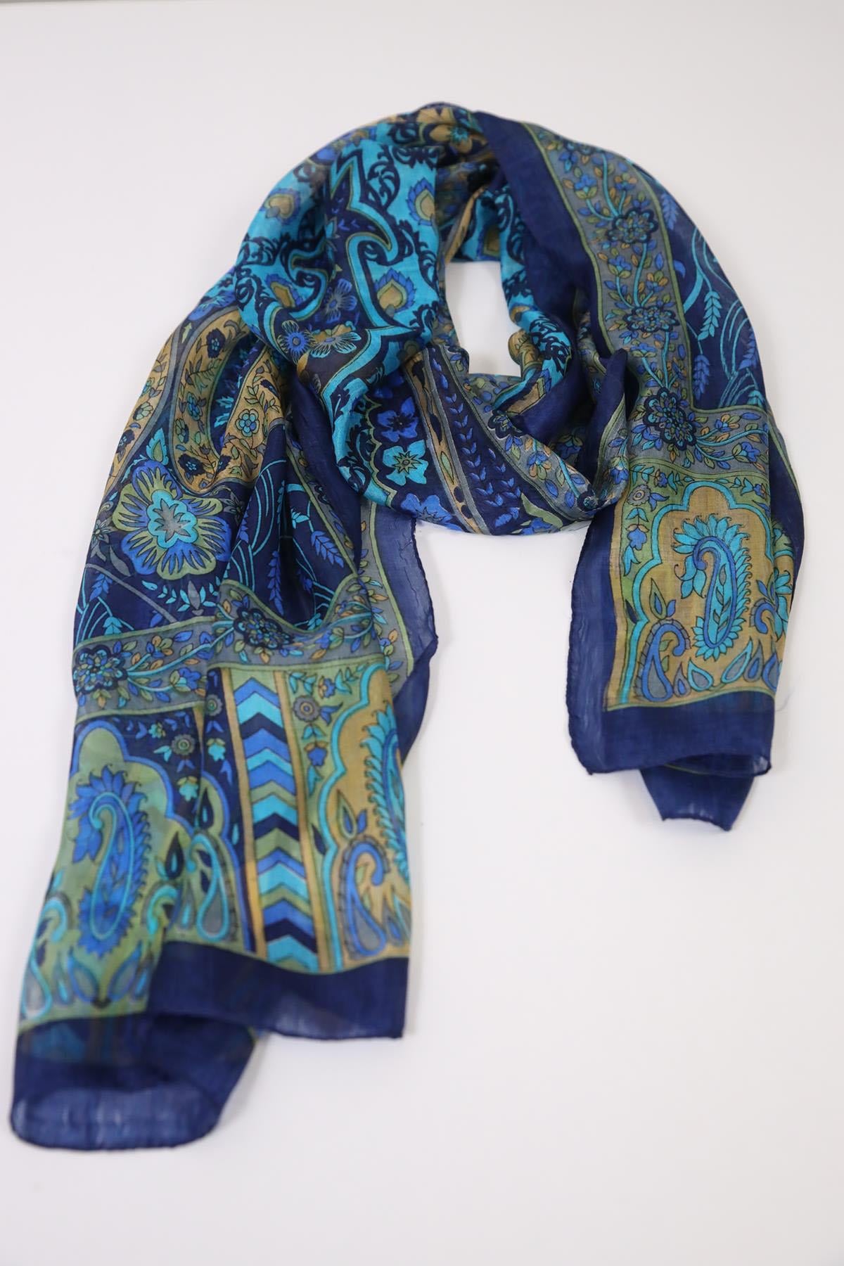 Lacivert Desenli İpek Şal - Şaman Butik Lacivert Desenli İpek Şal