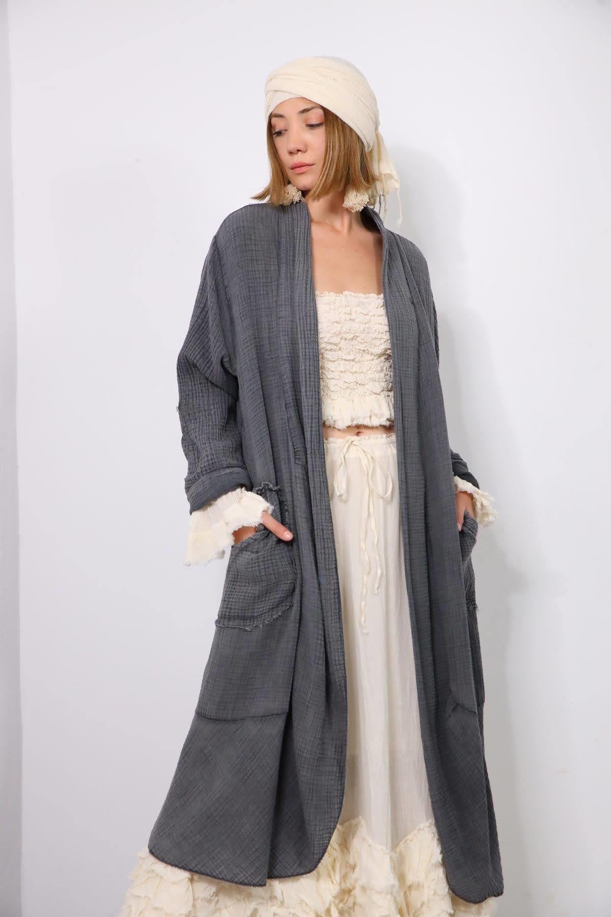 Antrasit Cebi Püskül Detaylı Yıkama Müslin Kaftan - Şaman Butik Antrasit Cebi Püskül Detaylı Yıkama Müslin Kaftan