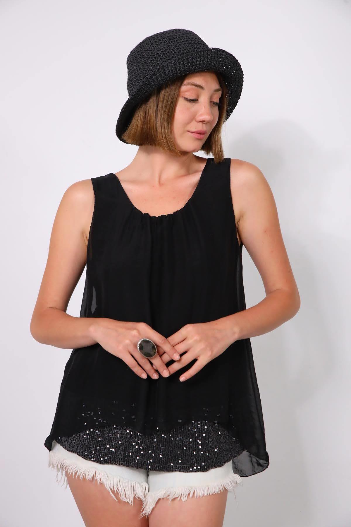 Siyah Yakası Büzgülü Payet Detaylı Kolsuz İpek Bluz - Şaman Butik Siyah Yakası Büzgülü Payet Detaylı Kolsuz İpek Bluz