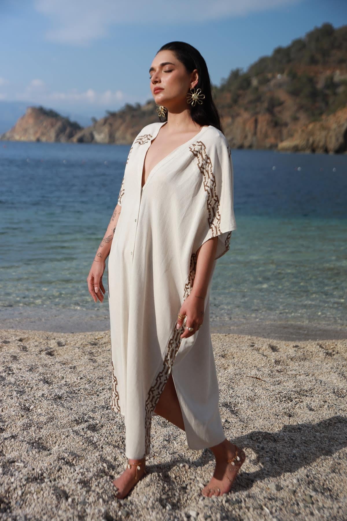 Taş Rengi Nakışlı Keten Gömlek Elbise