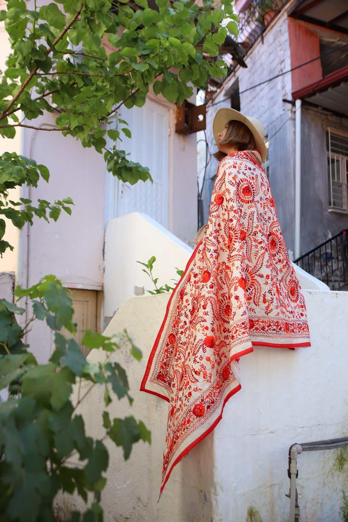 Mercan Rengi İşlemeli Bohem Şal - Şaman Butik Mercan Rengi İşlemeli Bohem Şal