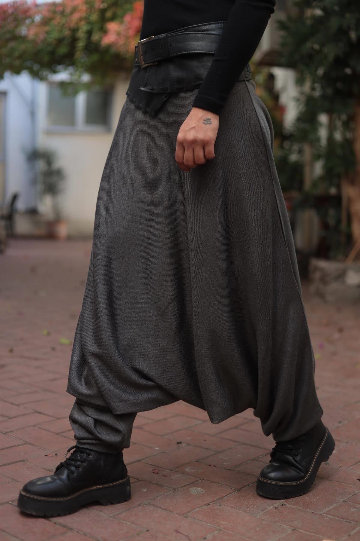 Antrasit Beli ve Paçası Lastikli Triko Şalvar