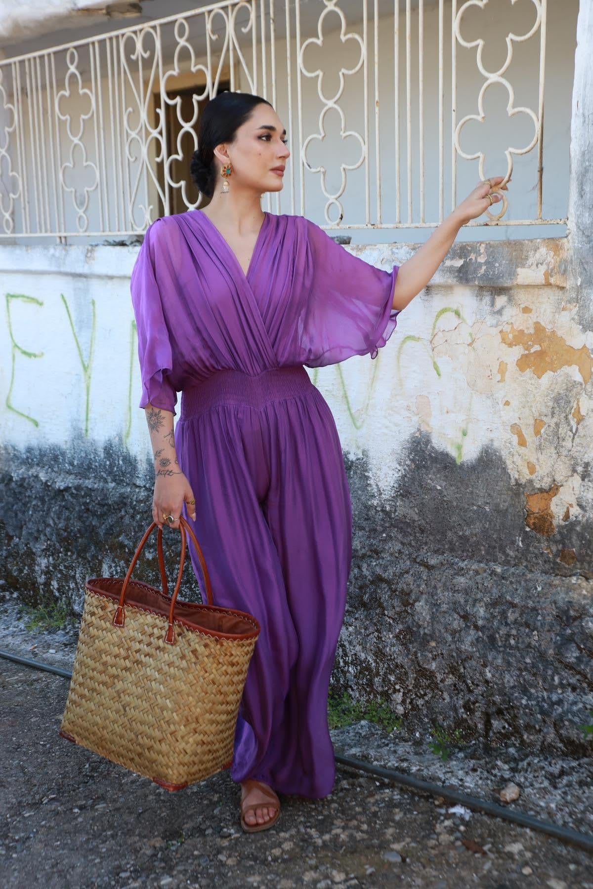 Mor Kruvaze Yaka Beli Gipeli İpek Tulum