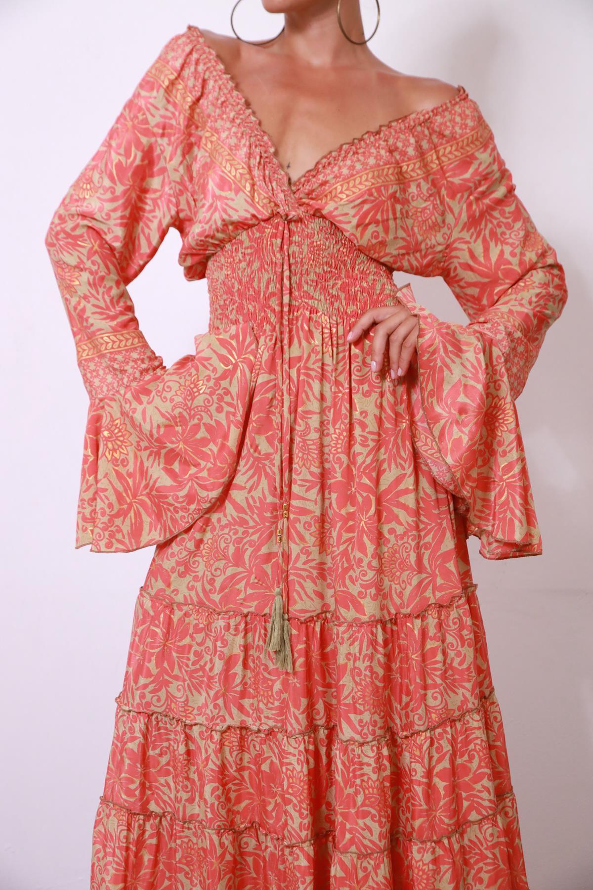 Mercan Rengi Yakası Fırfırlı Gipeli İspanyol Kol İpek Elbise - Şaman Butik Mercan Rengi Yakası Fırfırlı Gipeli İspanyol Kol İpek Elbise