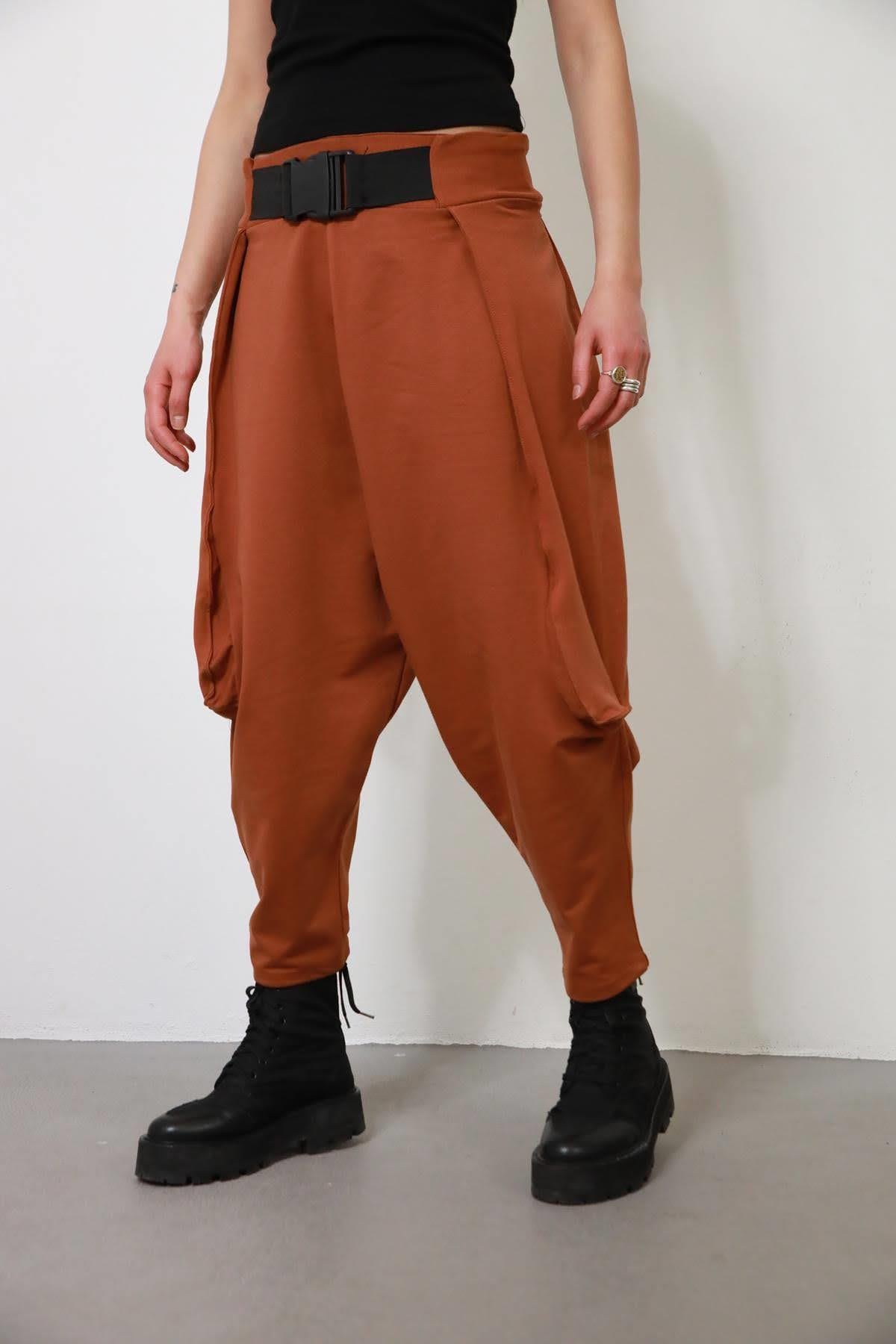 Tarçın Rengi Ağı Düşük Kemer Detay Şalvar Pantolon