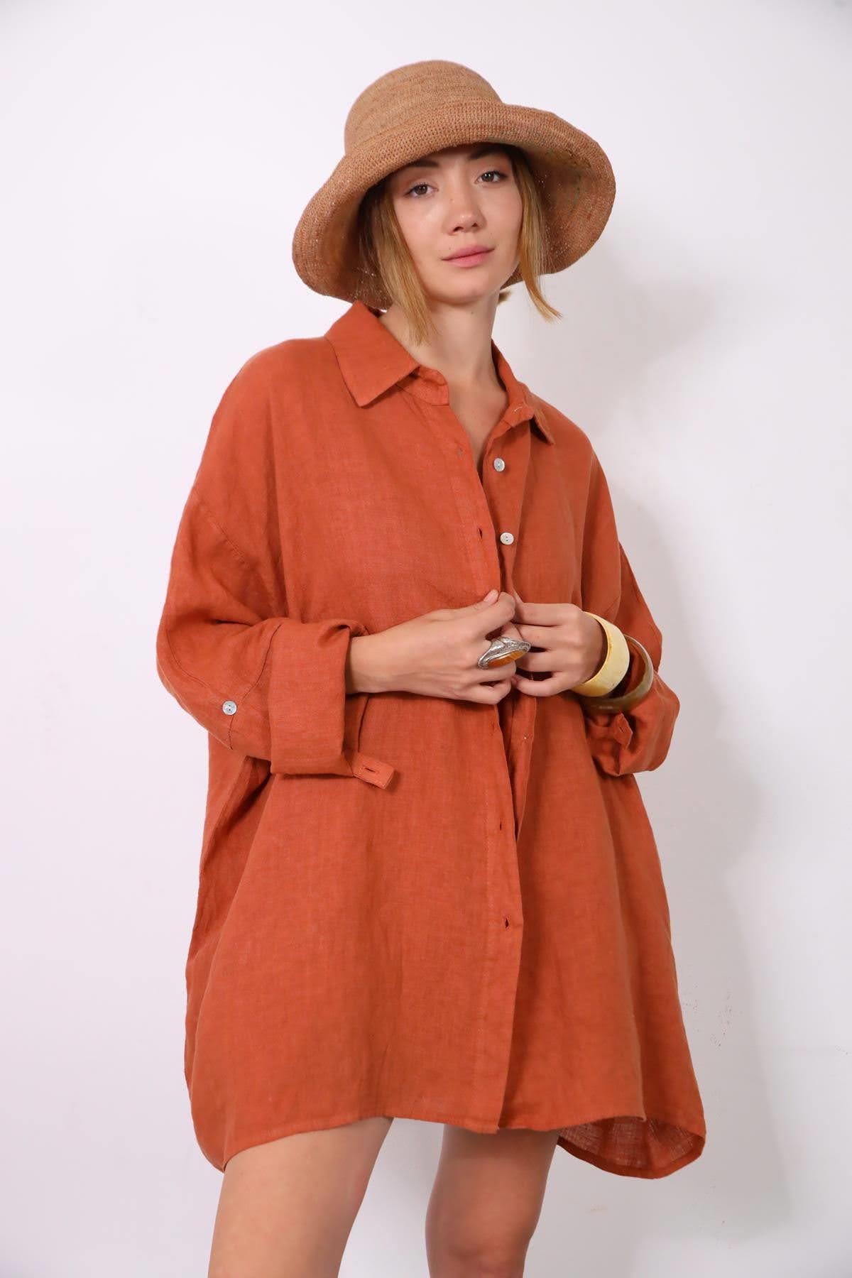  Kiremit Rengi Kolları Apoletli Uzun Keten Gömlek