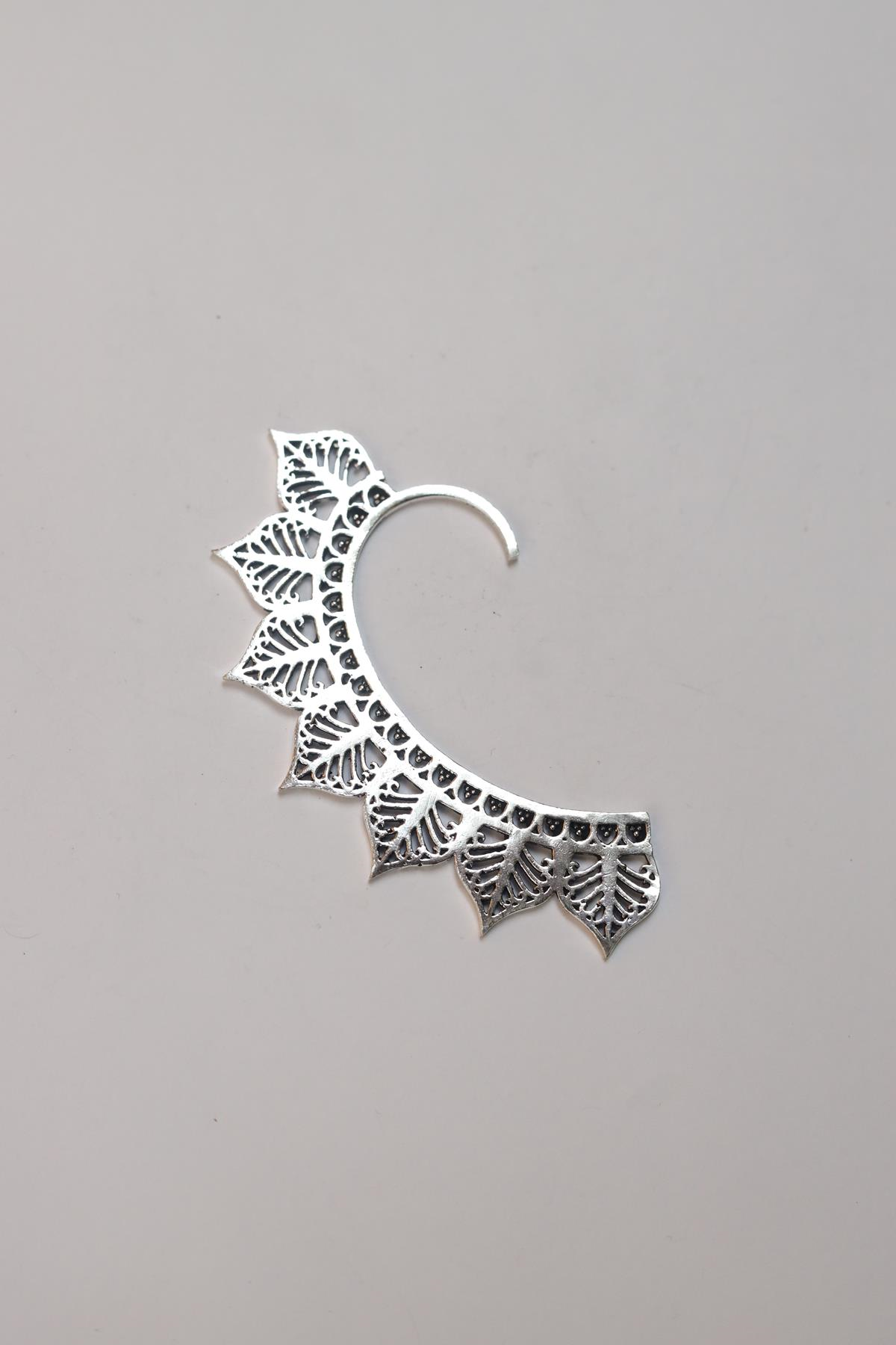 Düşük Ayar Gümüş Büyük Desenli Ear Cuff