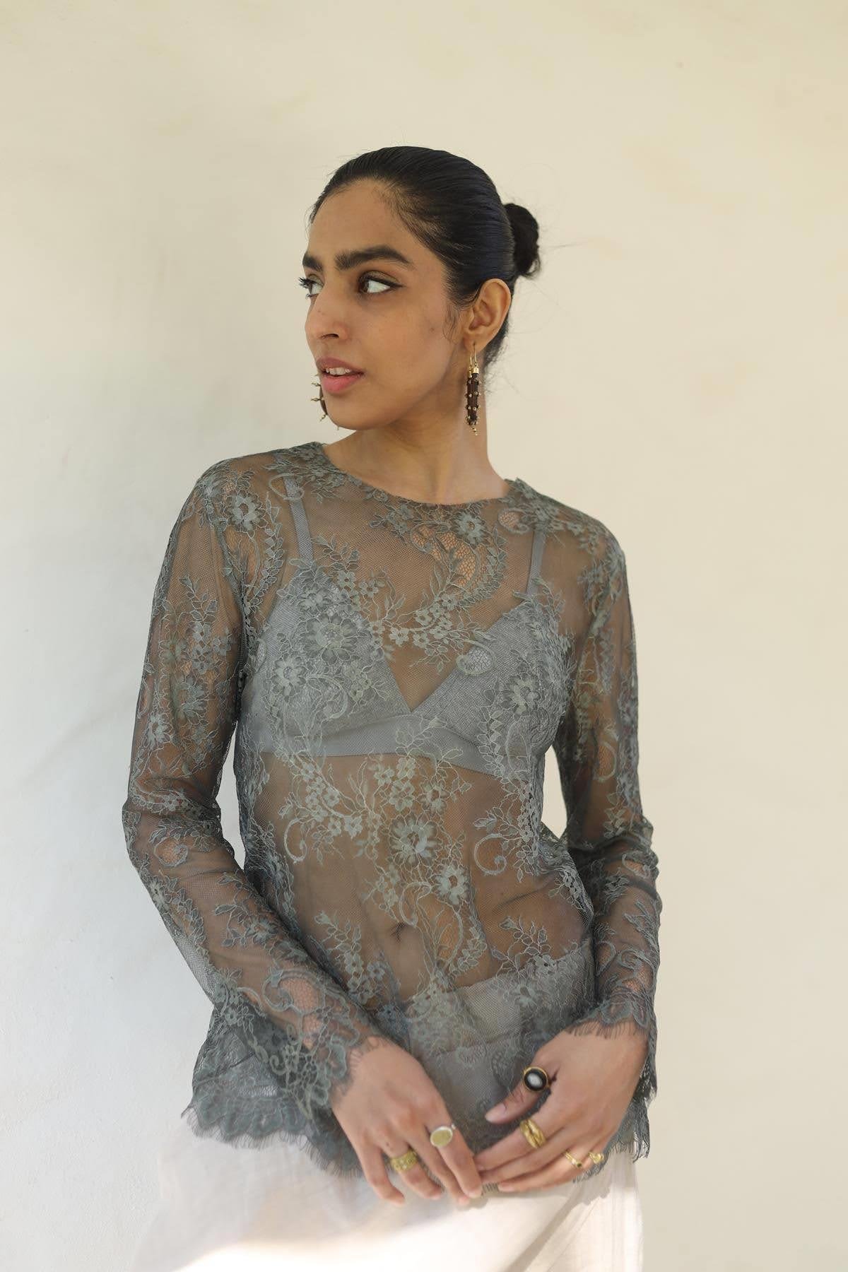 Haki Uzun Kollu Dantel Bluz