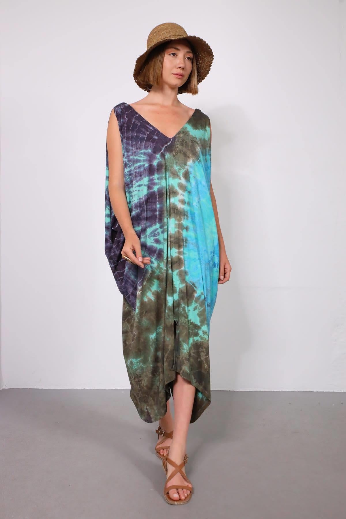 Haki Önü Arkası V Yaka Omzu Pencereli Batikli Elbise - Şaman Butik Haki Önü Arkası V Yaka Omzu Pencereli Batikli Elbise