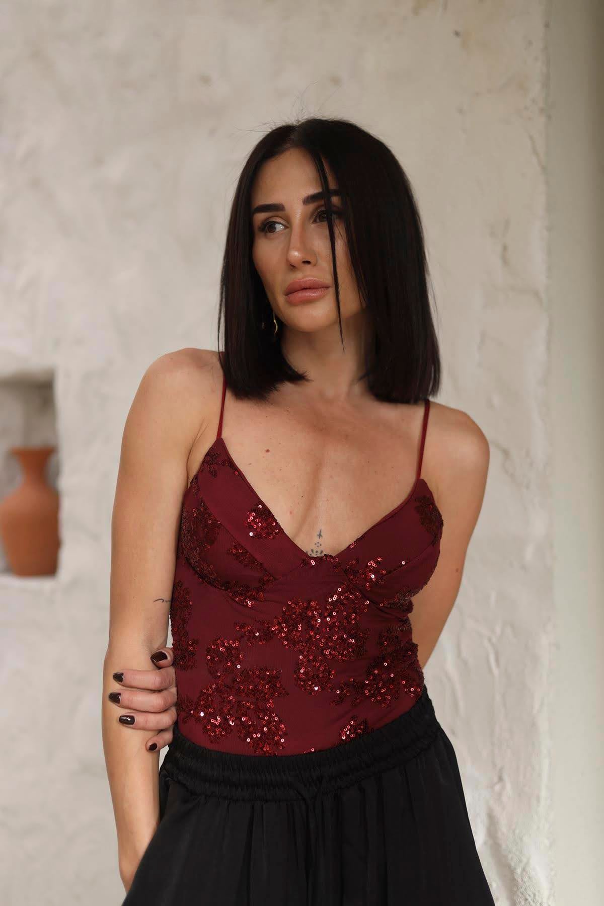 Bordo Payetli Ayarlanabilir Askılı Bodysuit