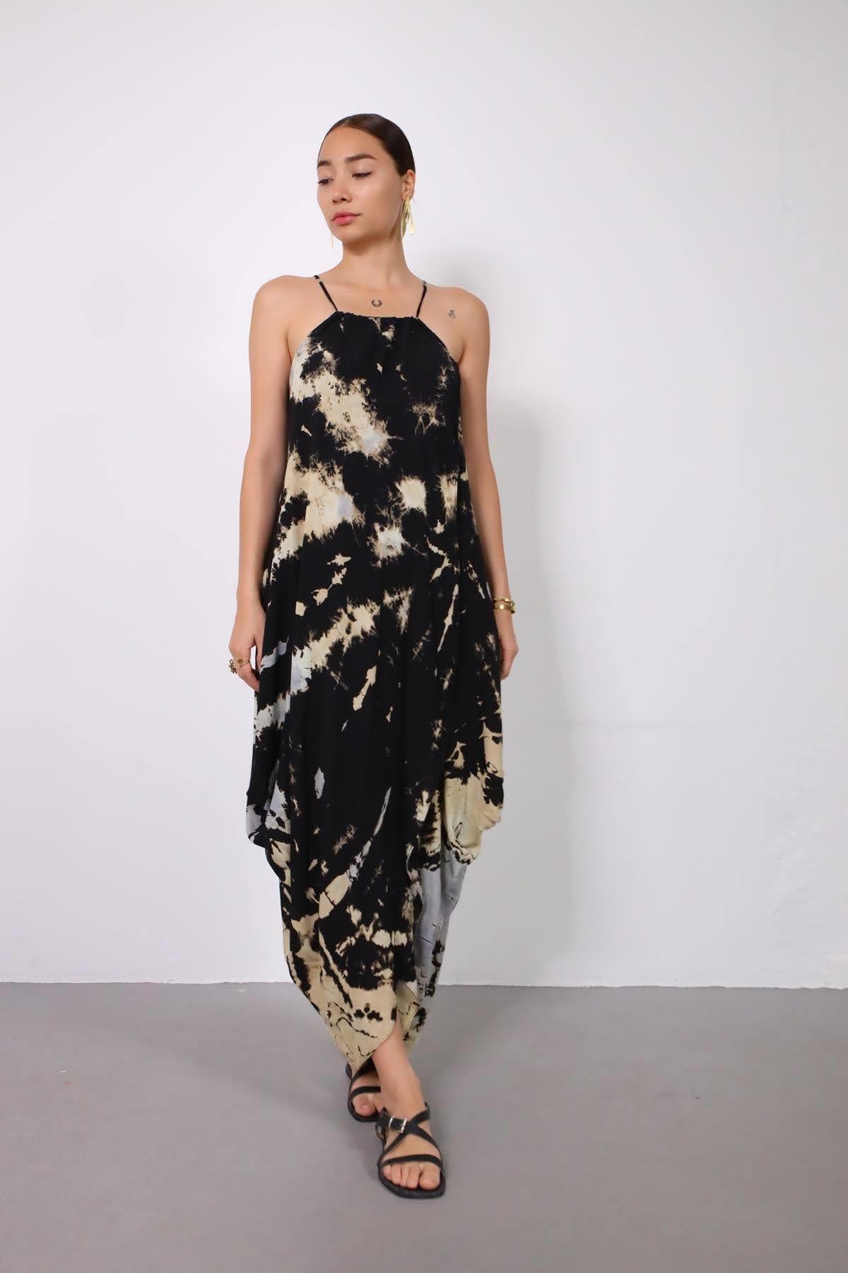 Siyah Batikli Yırtmaçlı Elbise - Şaman Butik Siyah Batikli Yırtmaçlı Elbise