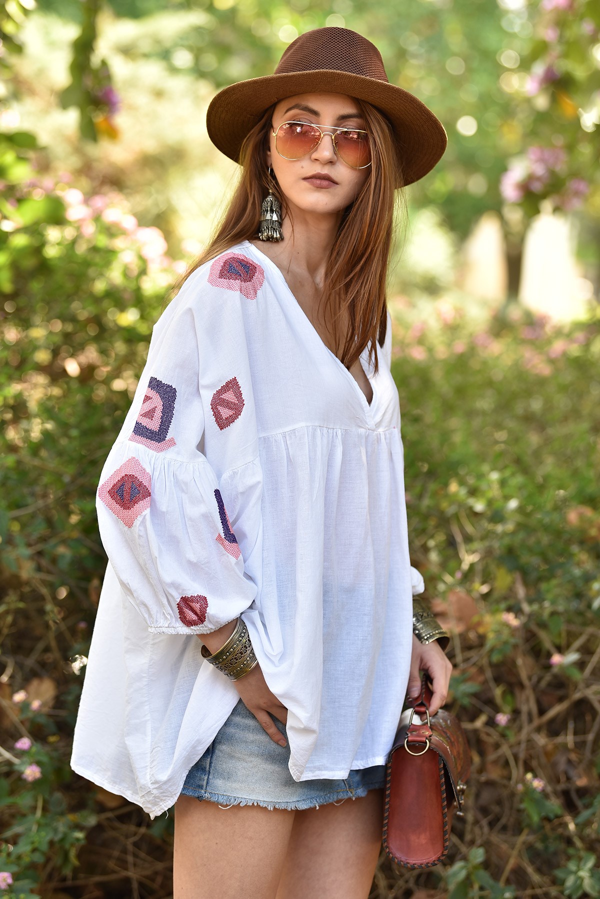 Beyaz İşlemeli Salaş Bluz - Şaman Butik - Bohem Giyim ve Aksesuar | Kadın &  Erkek