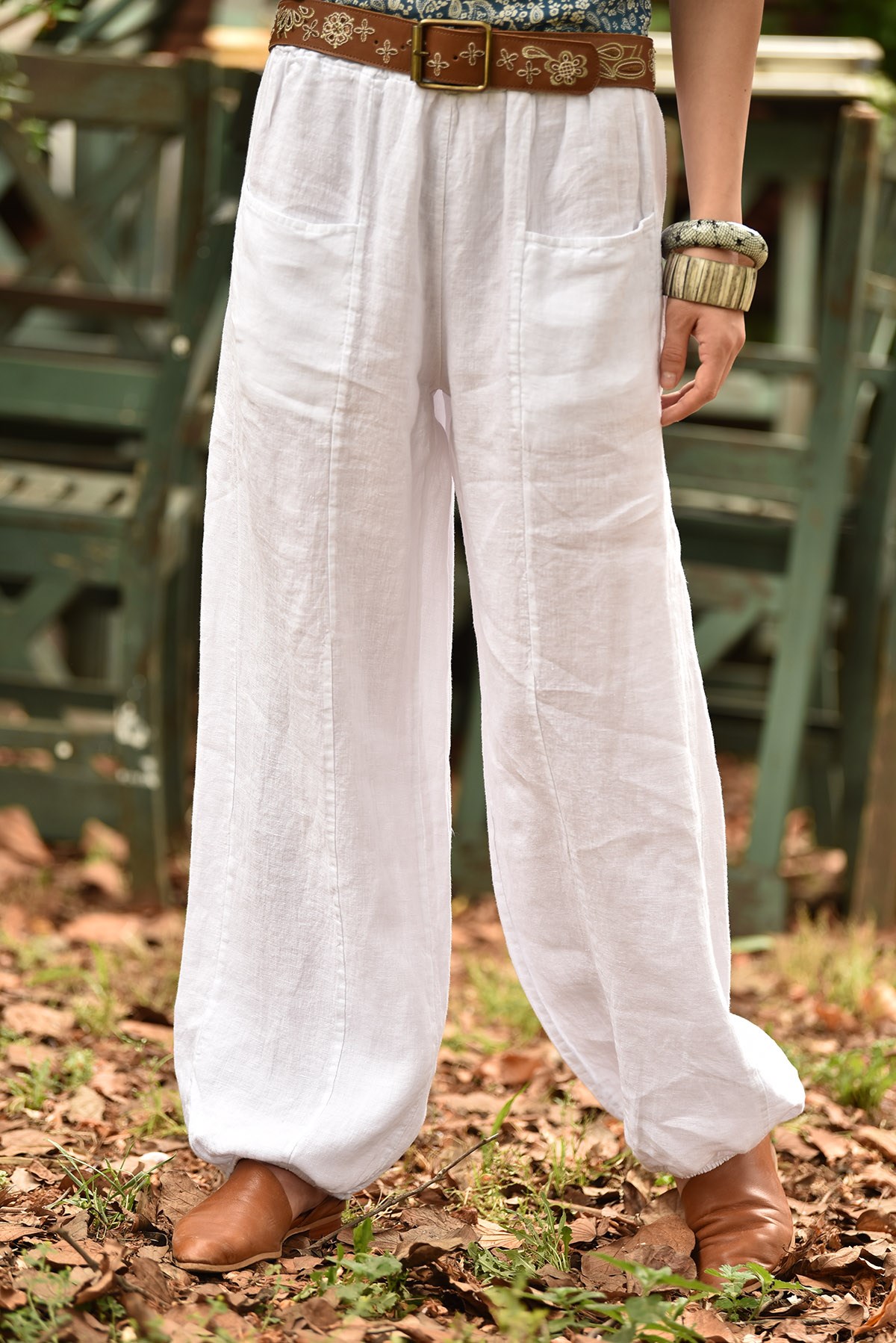 Beyaz Önü Cepli Keten Pantolon - Şaman Butik - Bohem Giyim ve Aksesuar |  Kadın & Erkek
