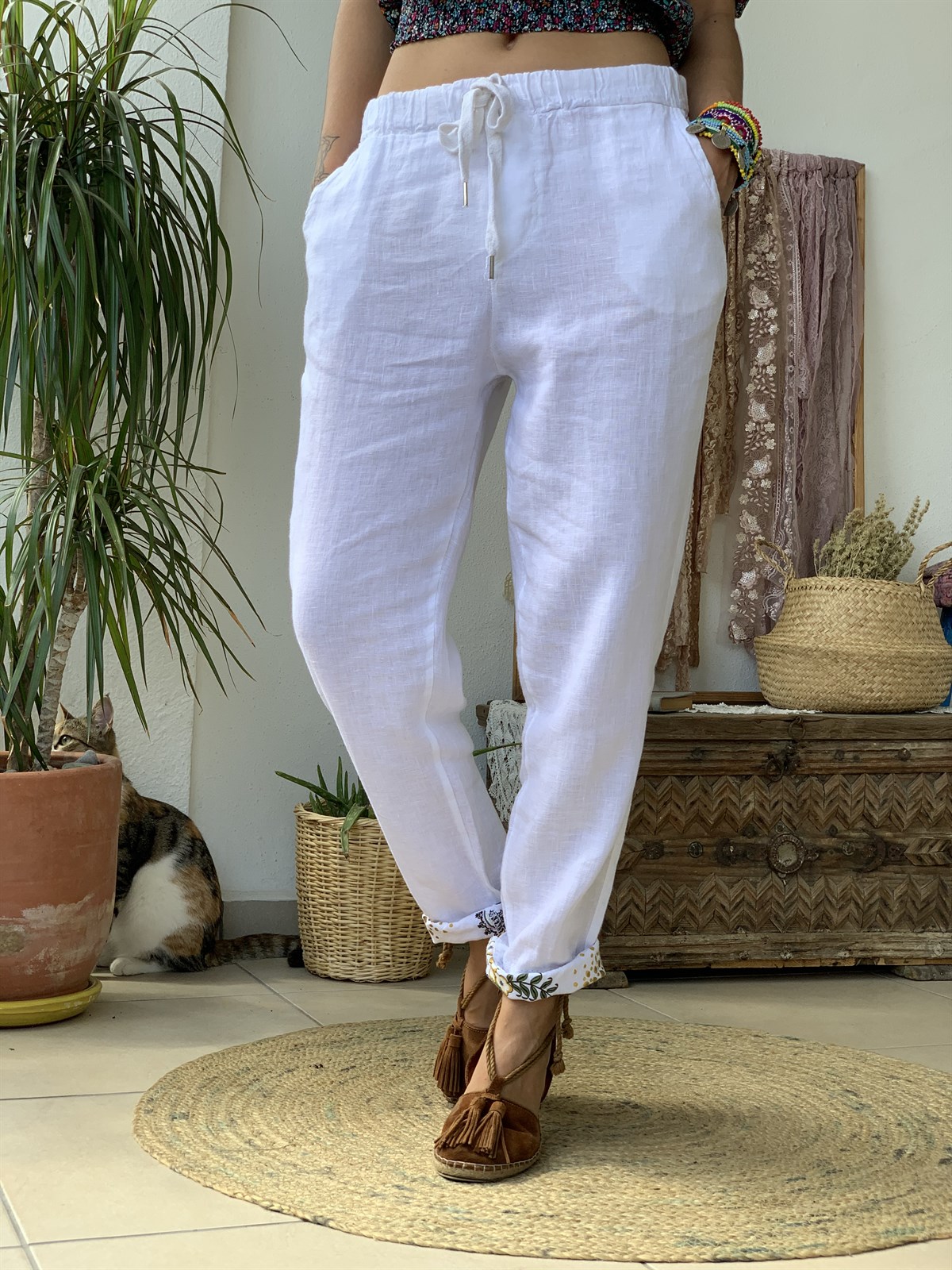 Beyaz Paça Detaylı Havuç Kesim Keten Pantolon - Şaman Butik - Bohem Giyim  ve Aksesuar | Kadın & Erkek