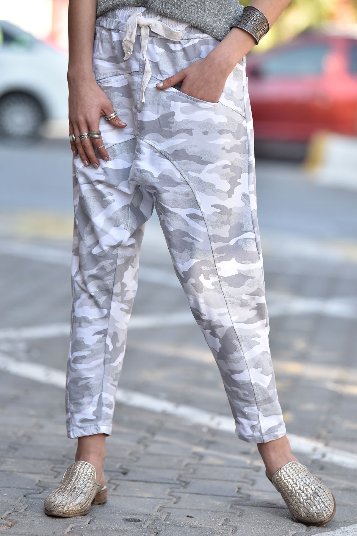 Beyaz Simli Kamuflaj Pantolon - Şaman Butik | Boho Fashion