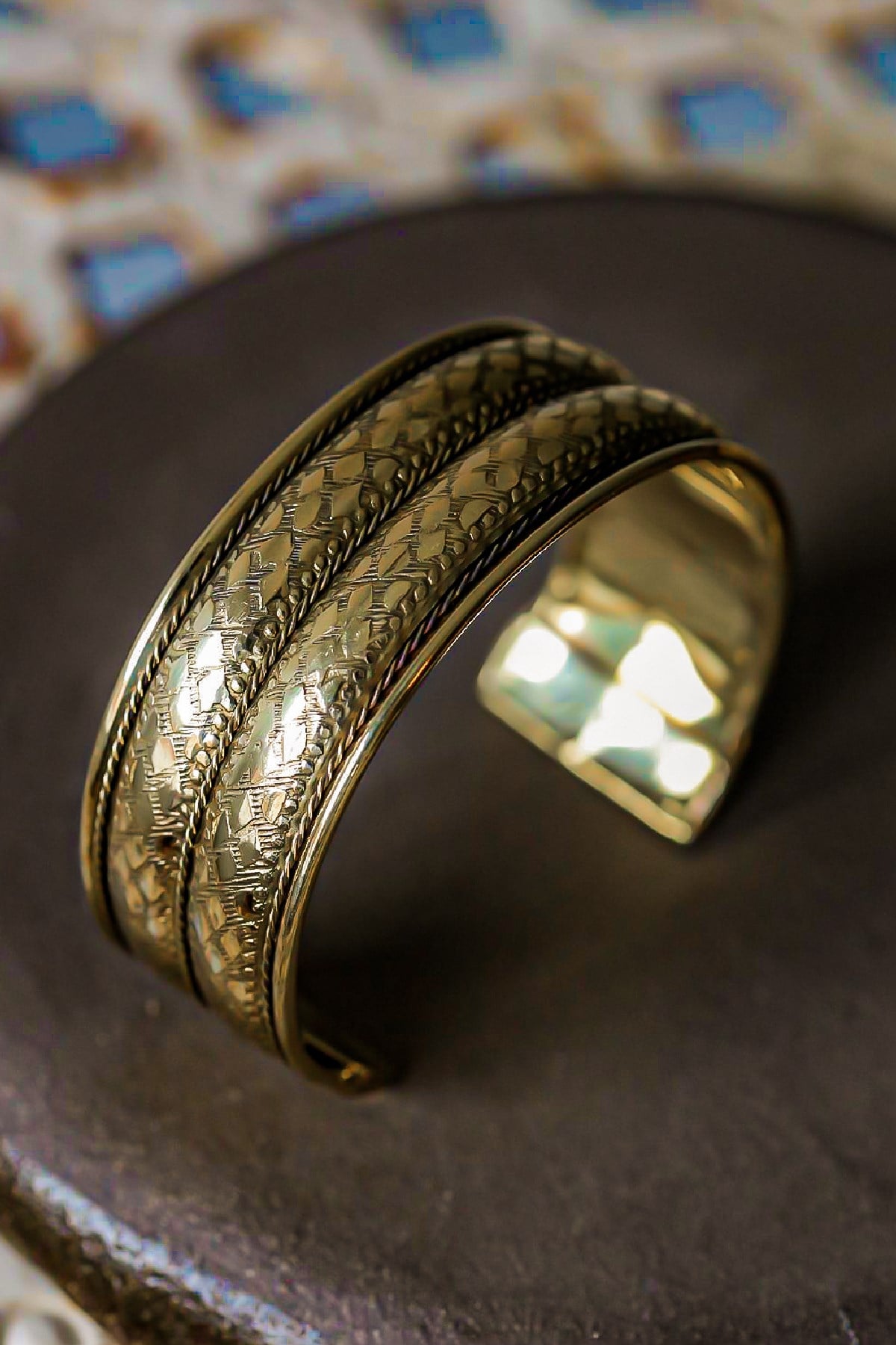 Bronz Çift Sıra İşlemeli Tasarım Bileklik - Şaman Butik Bronz Çift Sıra İşlemeli Tasarım Bileklik