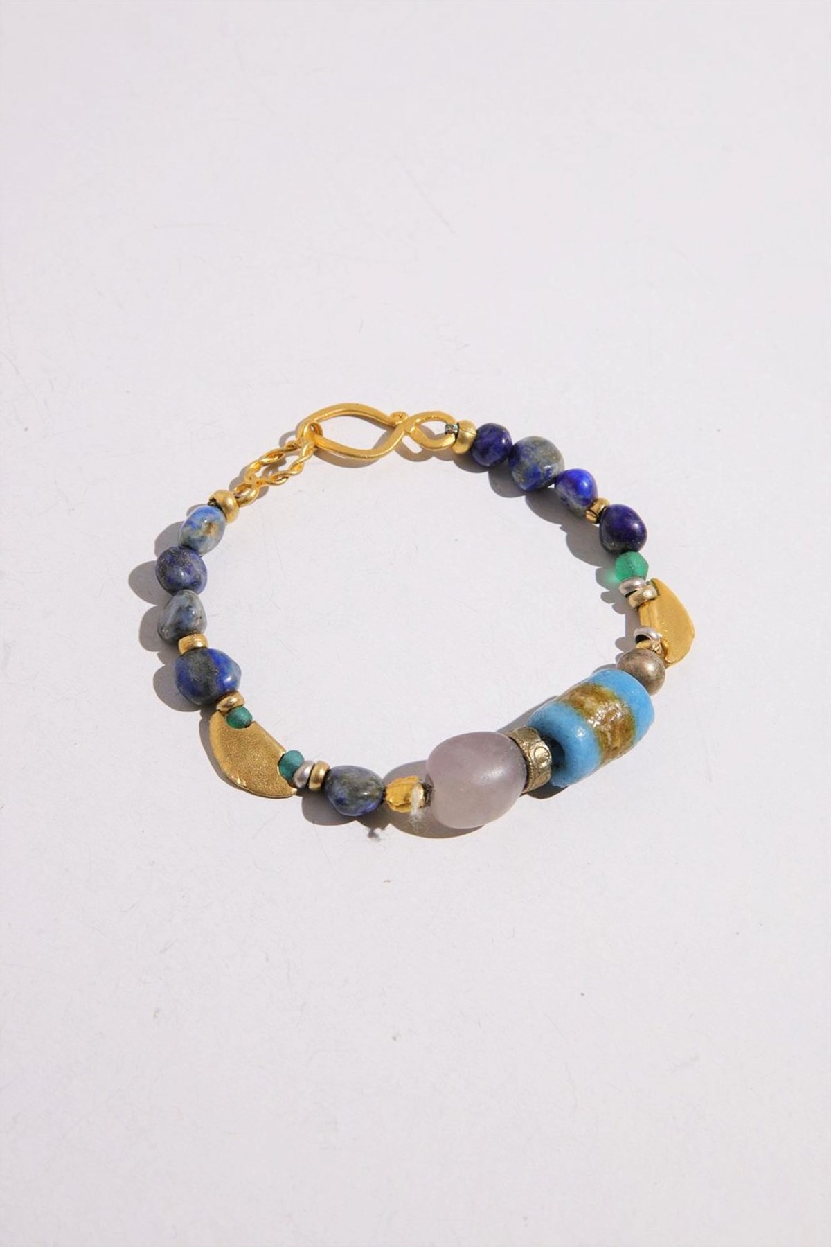  Lapis Ve Kuvars Taşlı Seramik Parça Detaylı Tasarım Bileklik