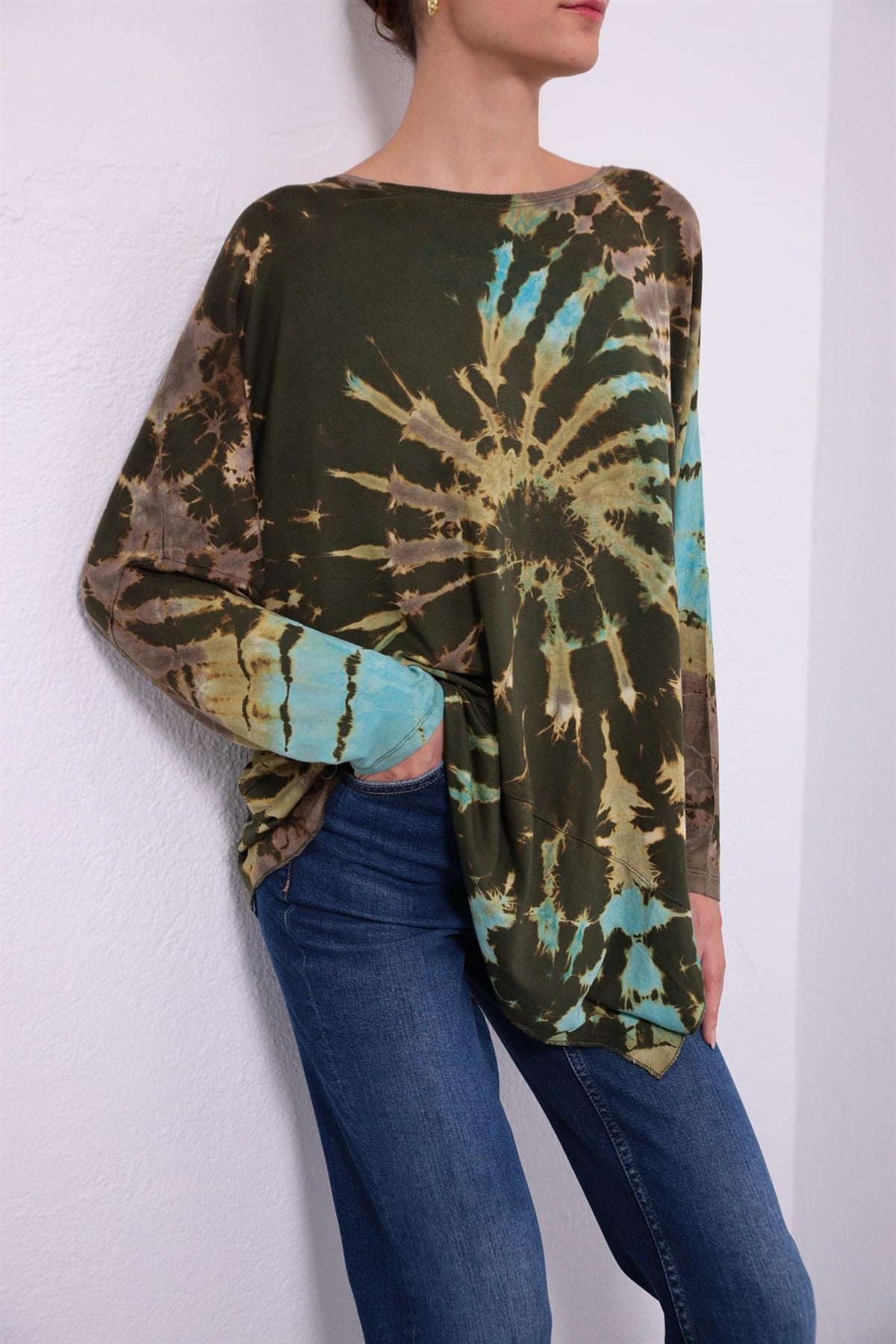 Haki Altı Parçalı Batik Desenli Uzun Kollu Bluz - Şaman Butik Haki Altı Parçalı Batik Desenli Uzun Kollu Bluz
