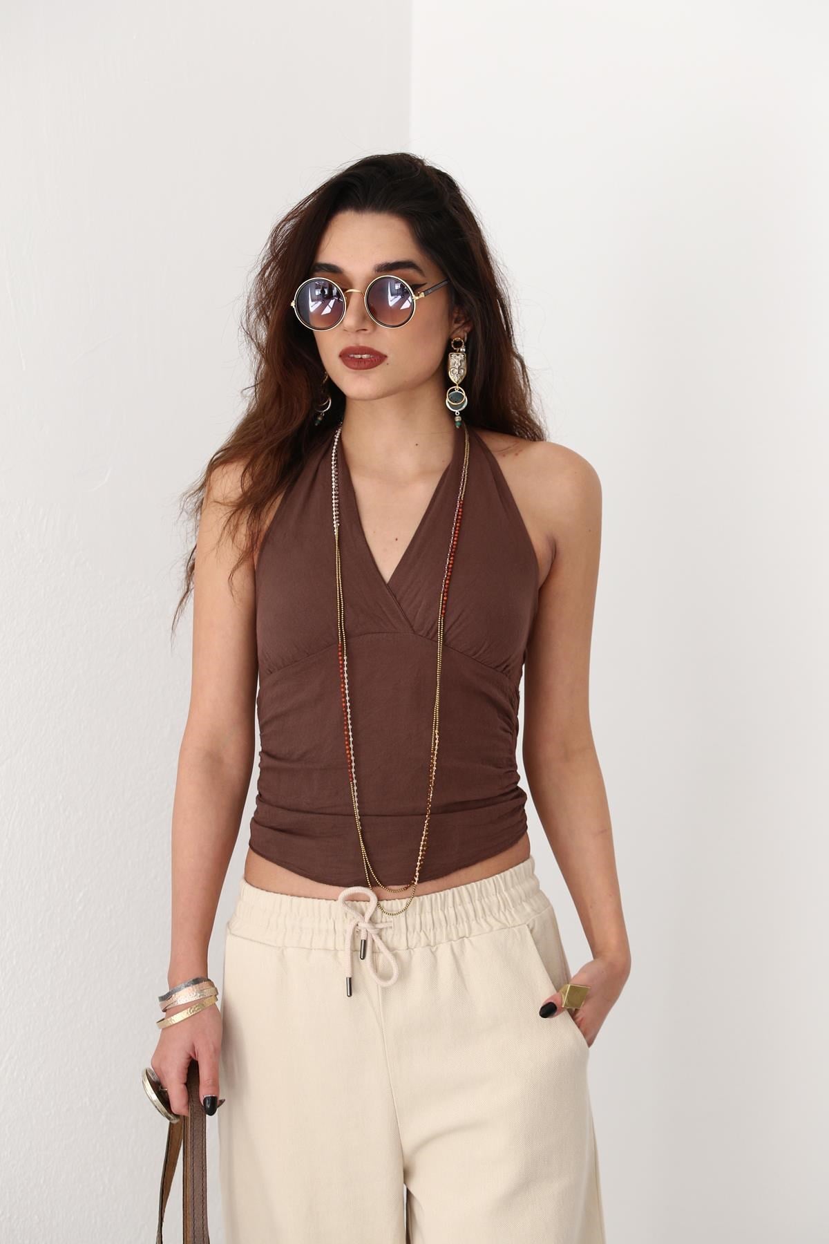  Kahverengi Bulmaca Bluz