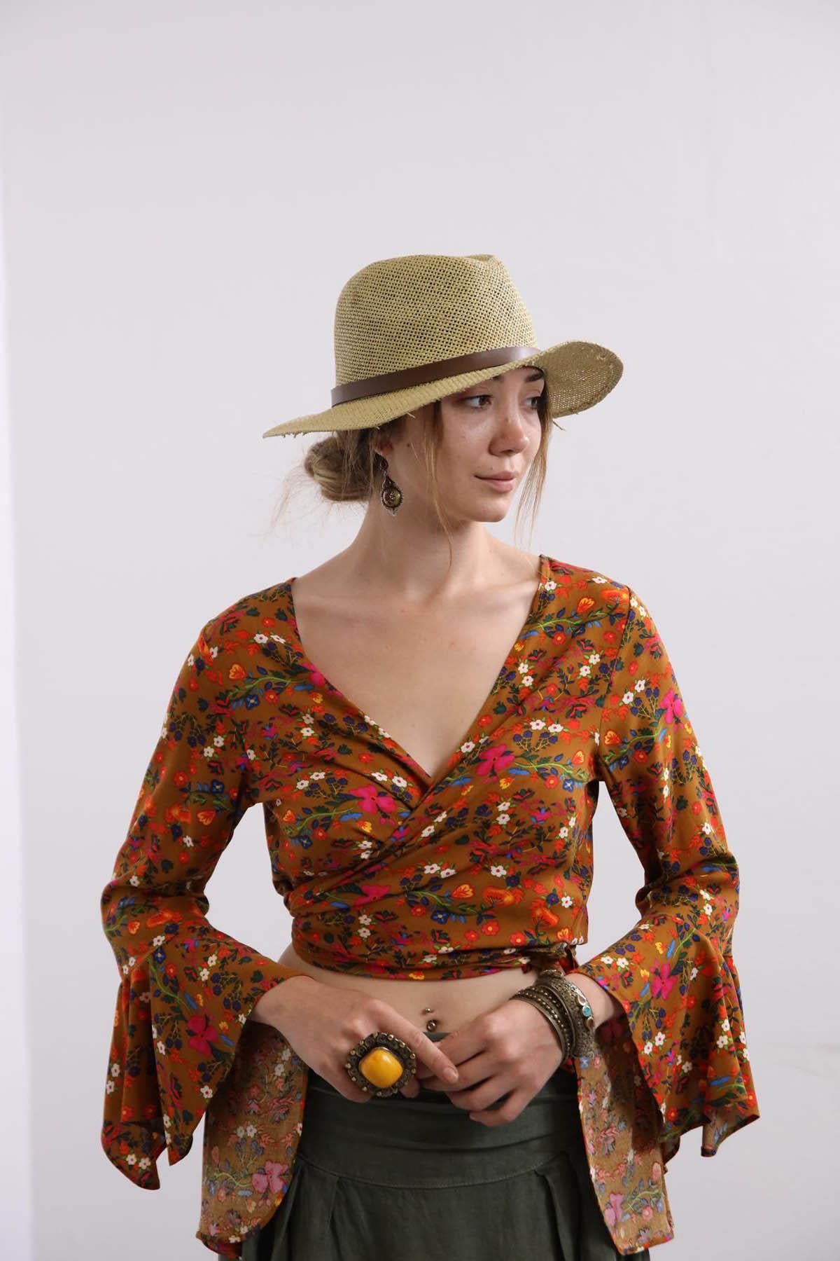 Kahverengi Desenli İspanyol Kol Crop Bluz - Şaman Butik Kahverengi Desenli İspanyol Kol Crop Bluz