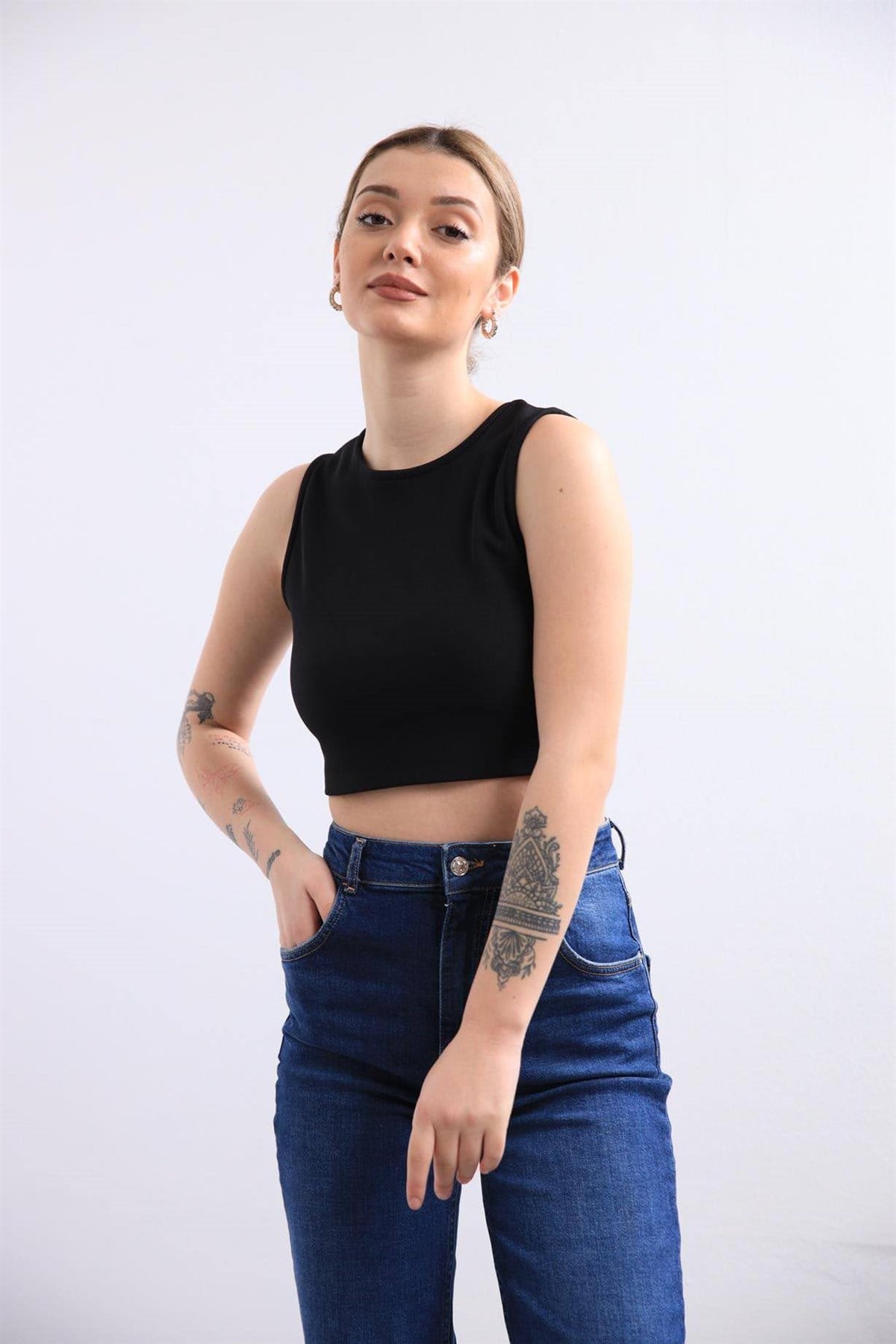 Siyah Halter Yaka Şaka Şardonlu Bluz - Şaman Butik Siyah Halter Yaka Şaka Şardonlu Bluz