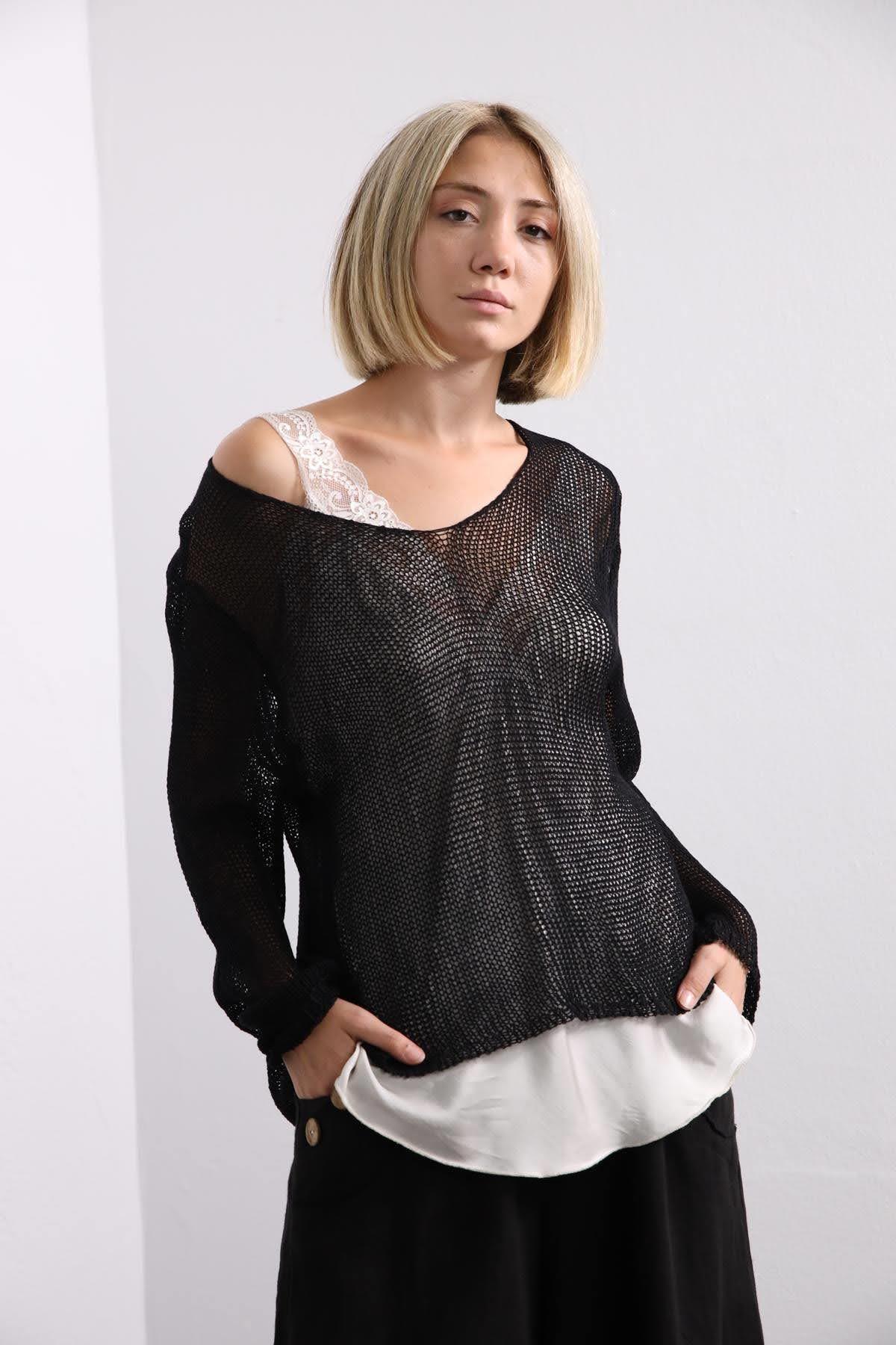 Black Color V-Neck Blouse Black Color V-Neck Blouse