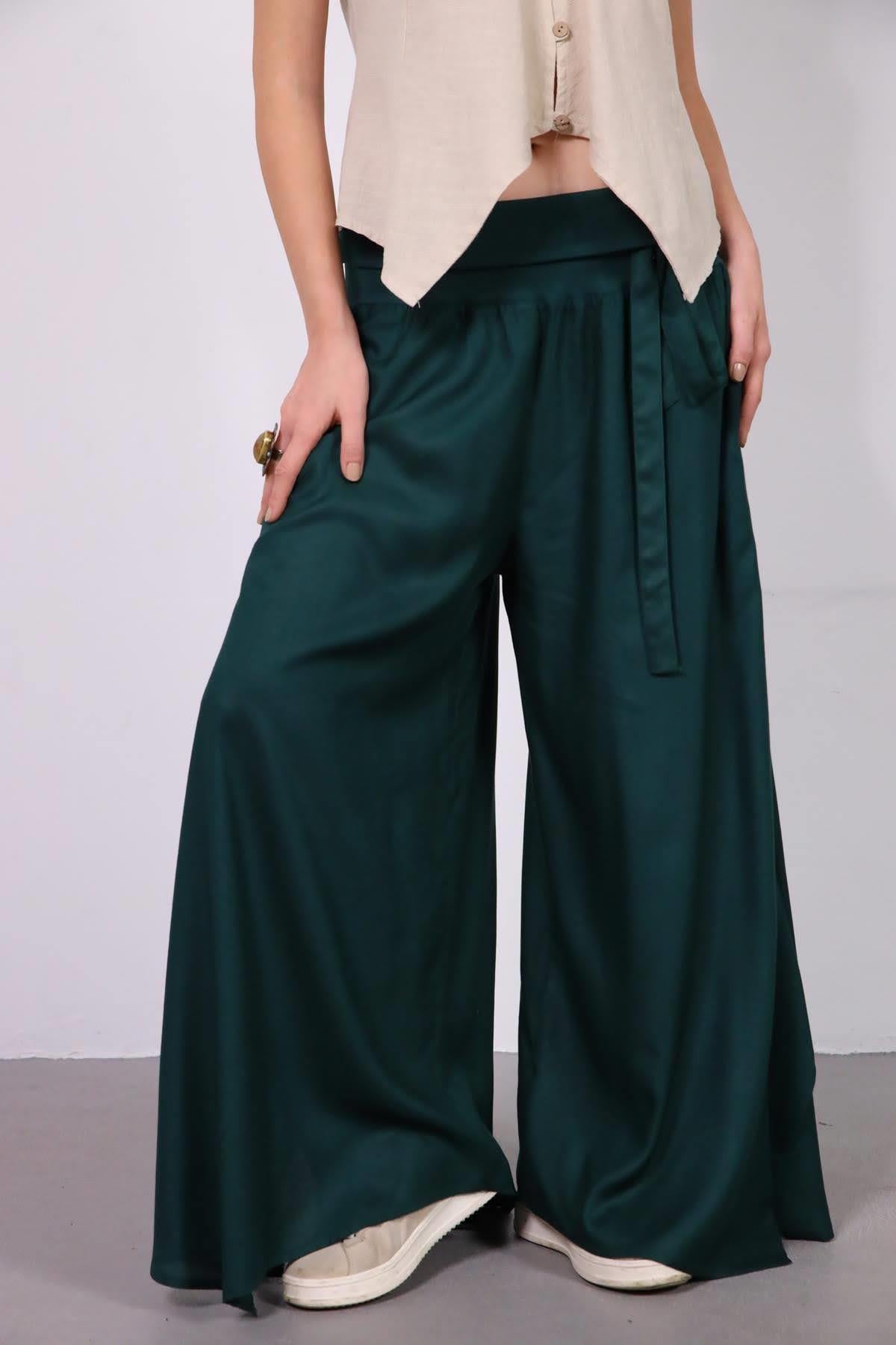 Zümrüt Yeşili Beli İpli Yırtmaçlı Yarasa Pantolon - Şaman Butik Zümrüt Yeşili Beli İpli Yırtmaçlı Yarasa Pantolon