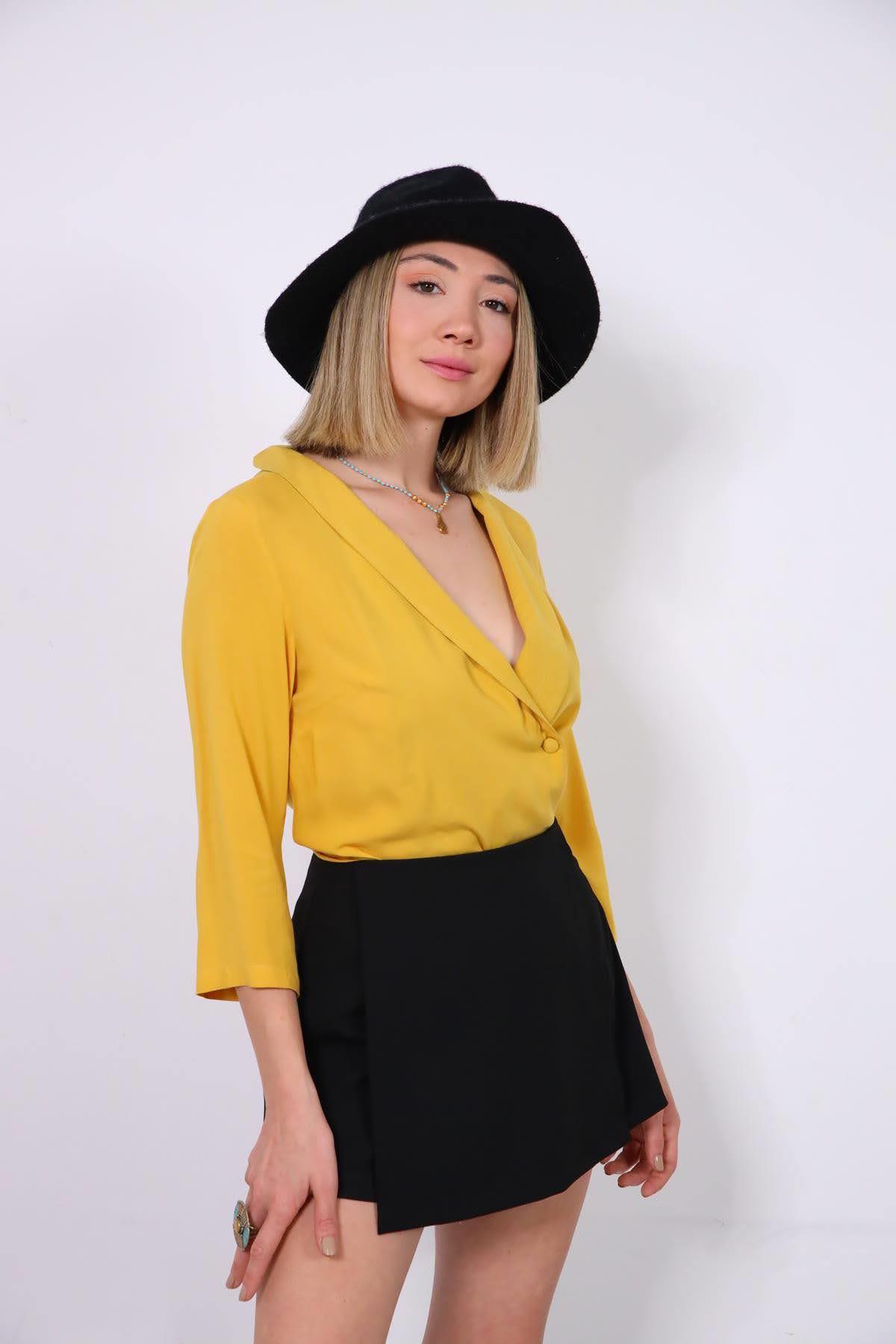  Siyah Önü Kapaklı Şort