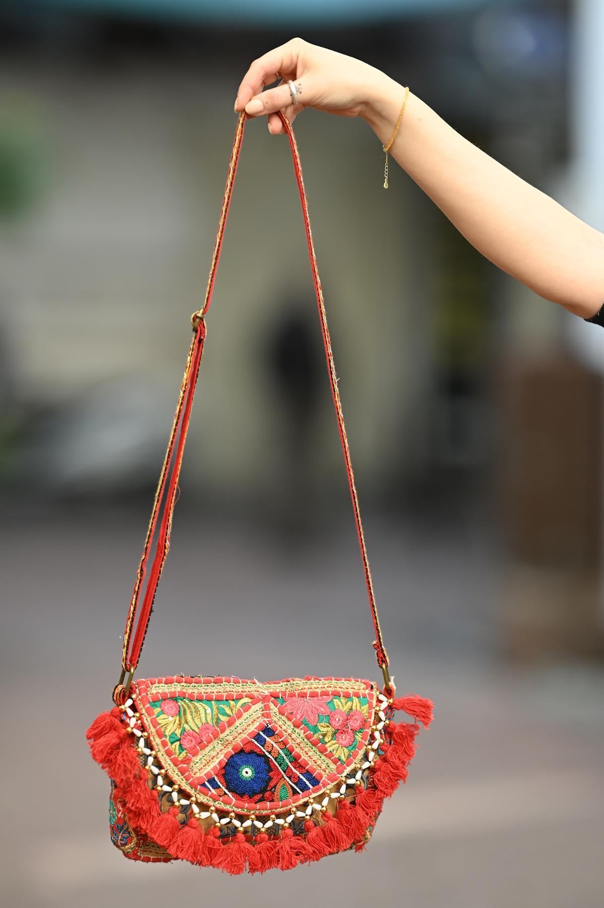 Red Bead Embroidered Envelope Bag