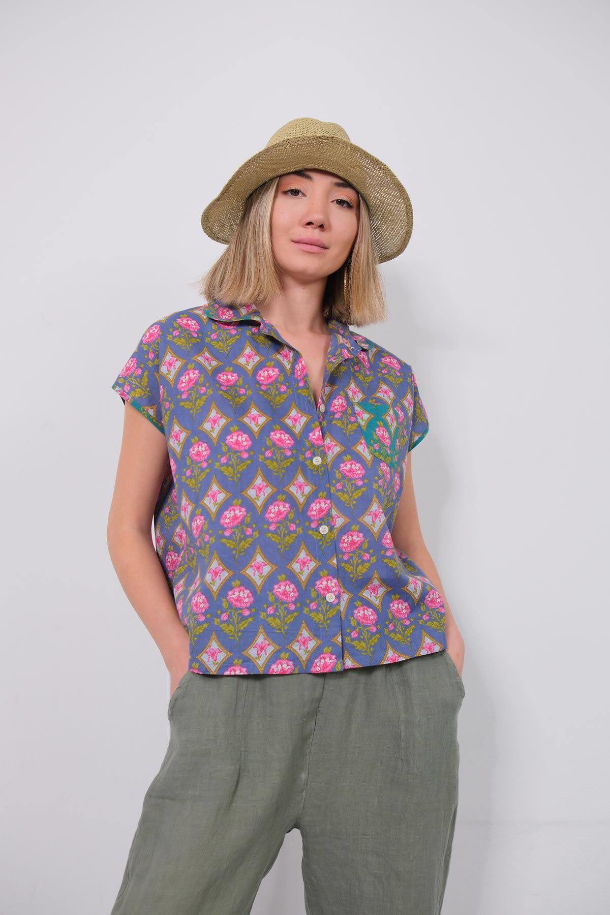 Mavi Desenli Kolsuz Gömlek - Şaman Butik Mavi Desenli Kolsuz Gömlek