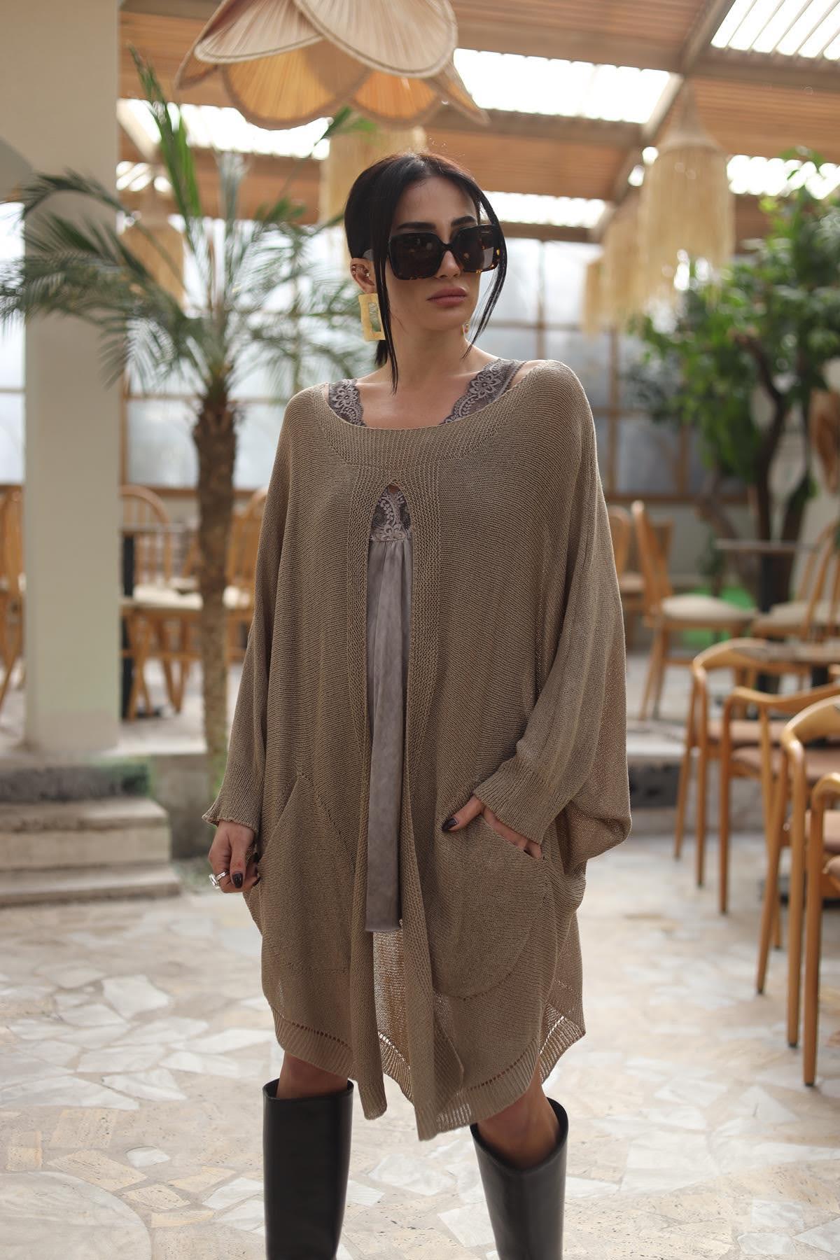 Vizon Rengi Önü Yırtmaçlı Cepli Triko Tunik