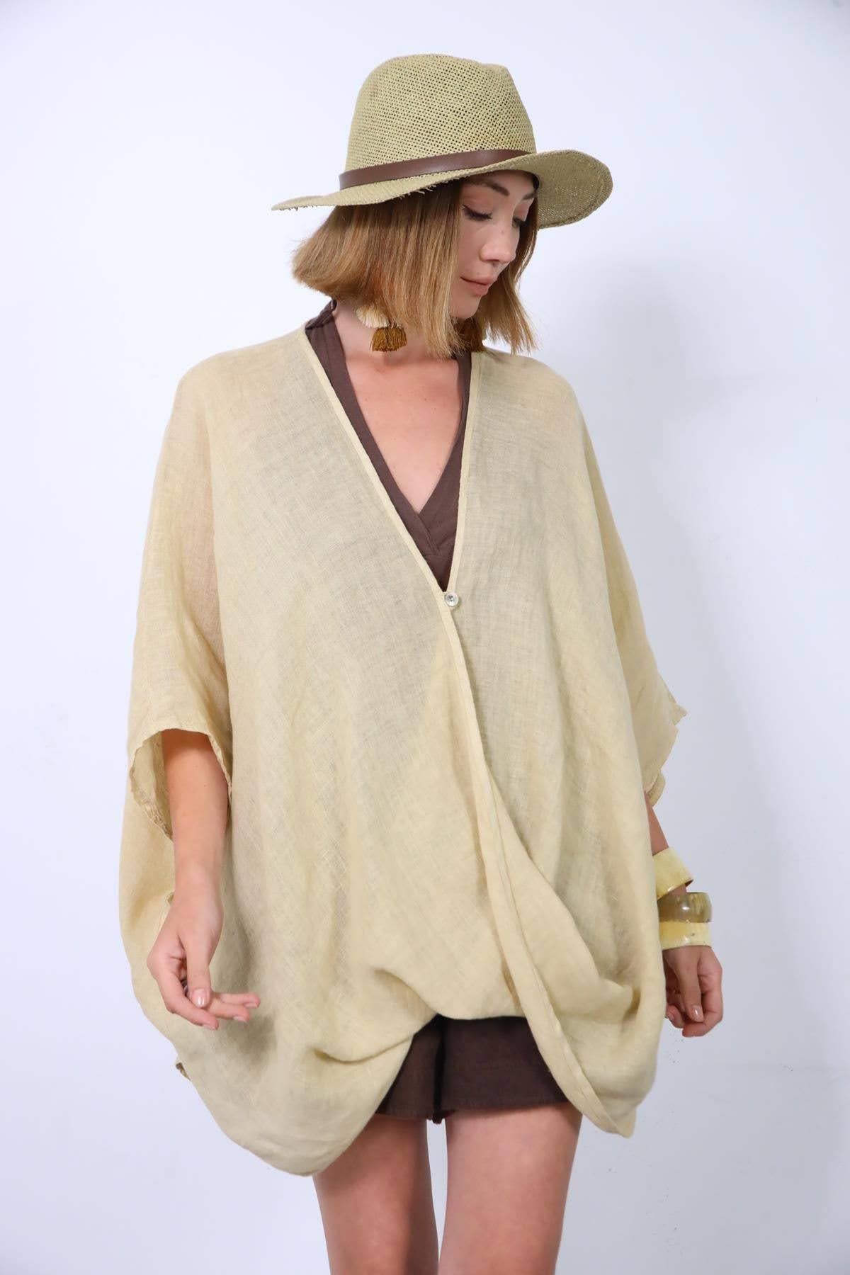 Bej Tek Düğme Keten Judith Bluz - Şaman Butik - Bohem Giyim ve Aksesuar | Kadın & Erkek Bej Tek Düğme Keten Judith Bluz