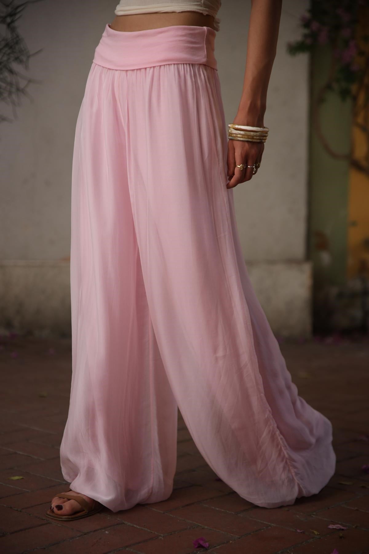 Pembe İpek Pantolon