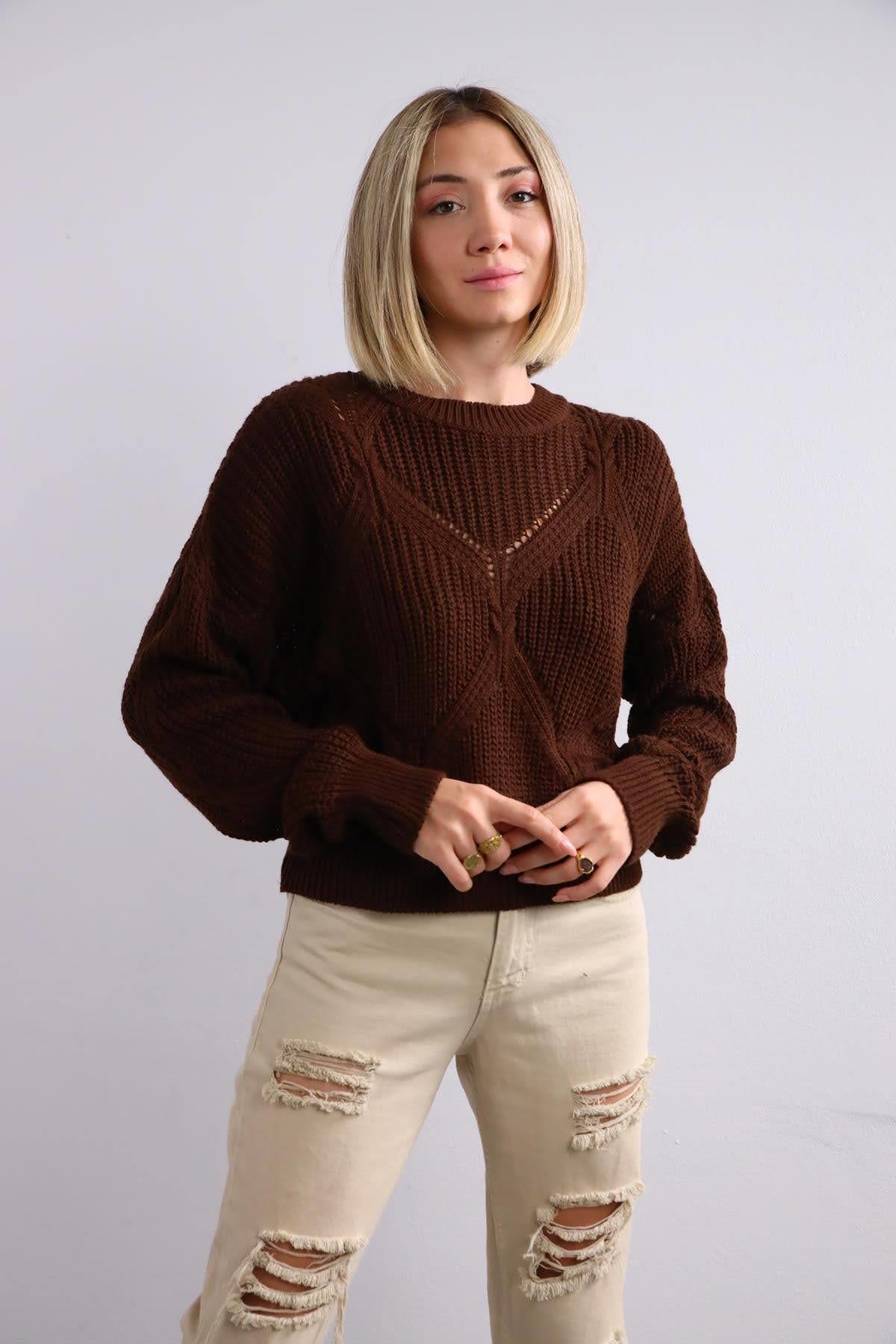 Brown Color Patterned Short Knitt Pullover Brown Color Patterned Short Knitt Pullover