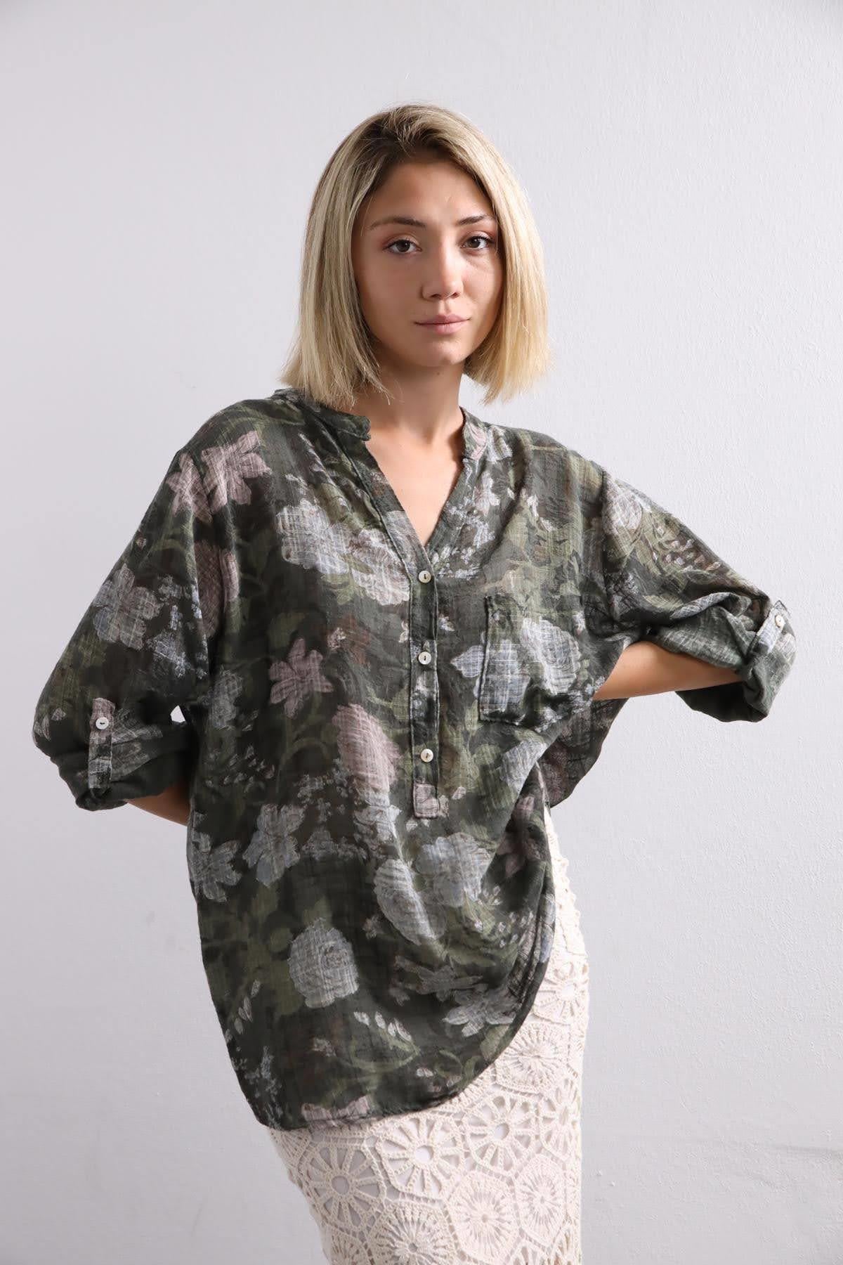 Haki Gül Desenli Yarım Düğmeli Cepli Gömlek - Şaman Butik Haki Gül Desenli Yarım Düğmeli Cepli Gömlek