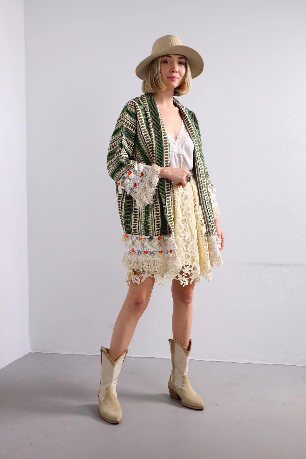  Renkli Para Detaylı Etnik Desenli Uzun Ceket