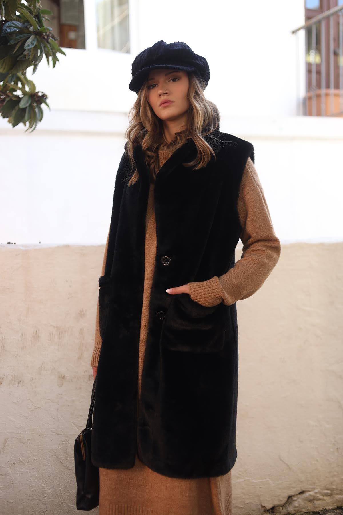 Siyah Uzun Peluş Yelek