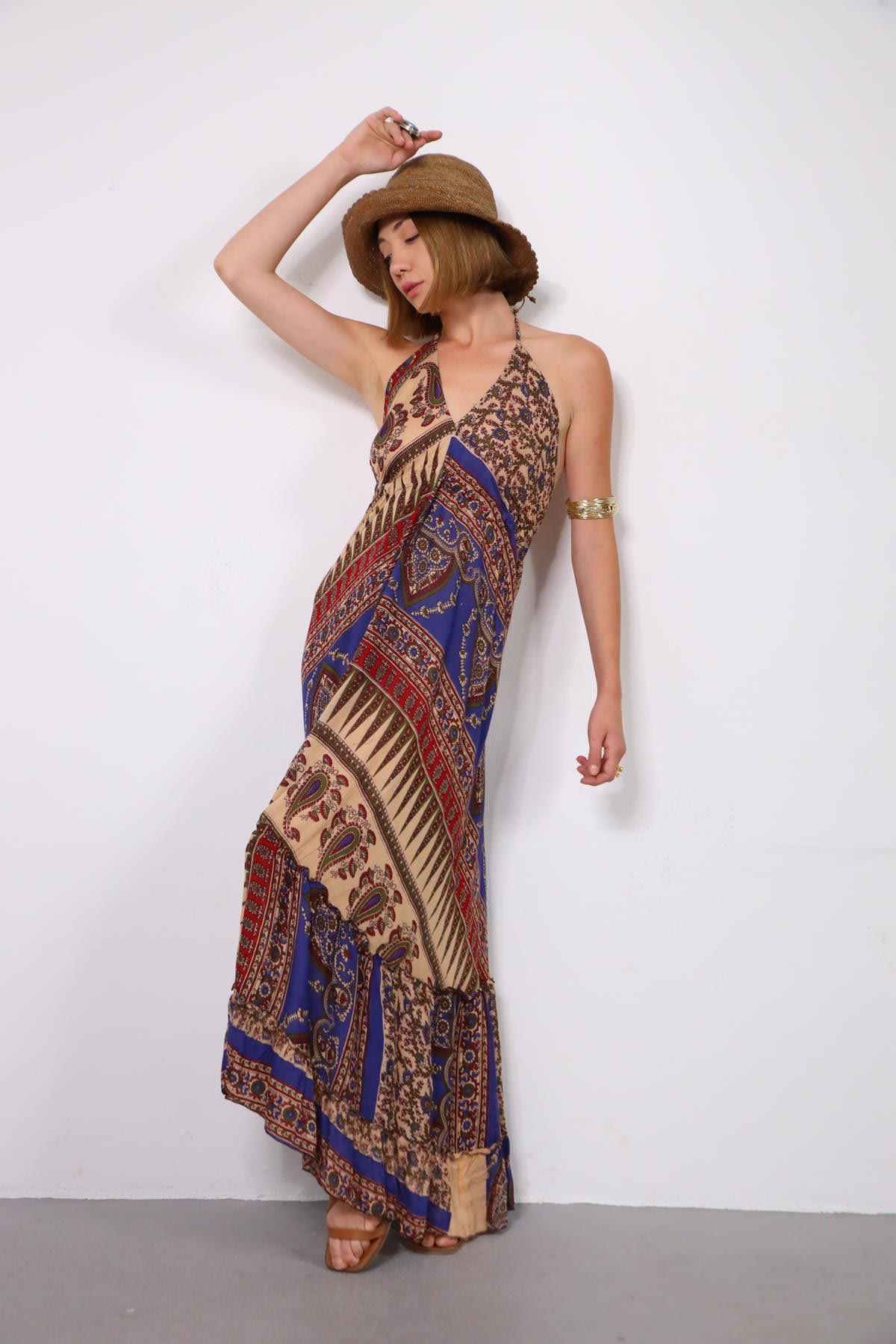 Lacivert Sırt Dekolteli Desenli Askılı Elbise - Şaman Butik Lacivert Sırt Dekolteli Desenli Askılı Elbise